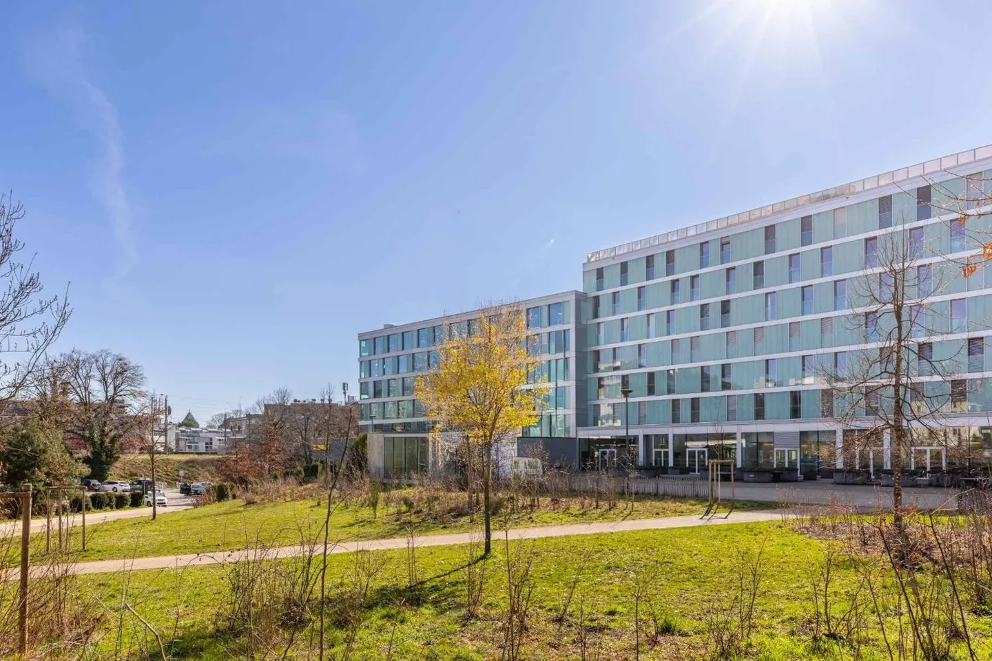 Luminoso appartamento di 4.5 locali con ampia loggia nel centro di Nyon - Foto 1 di 10