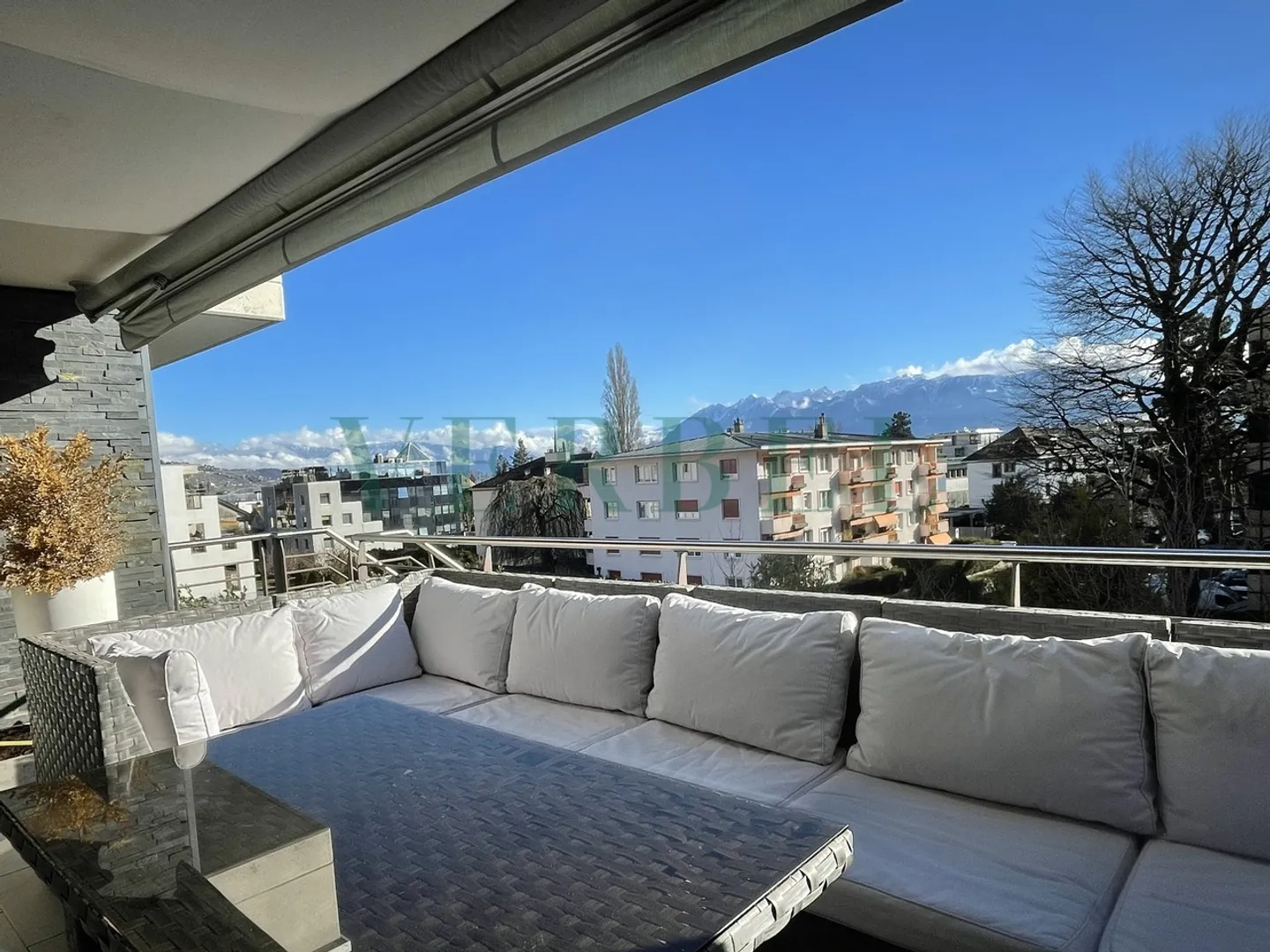 Exceptional duplex with private garden - Photo 3 of 8