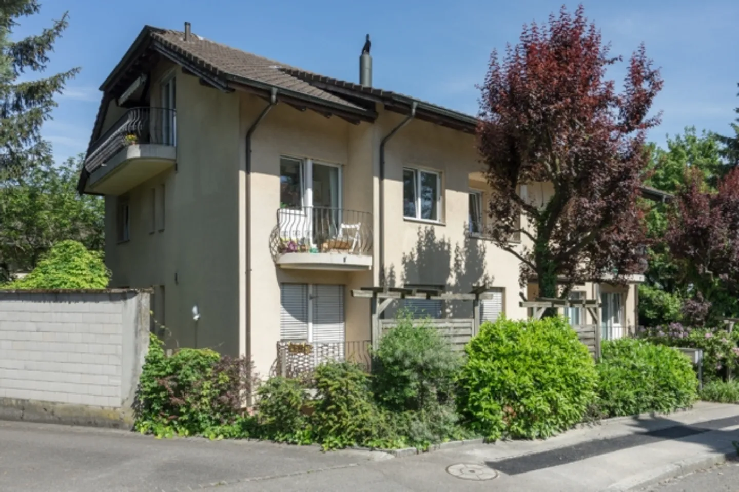 Posto auto a Binningen - Foto 2 di 2