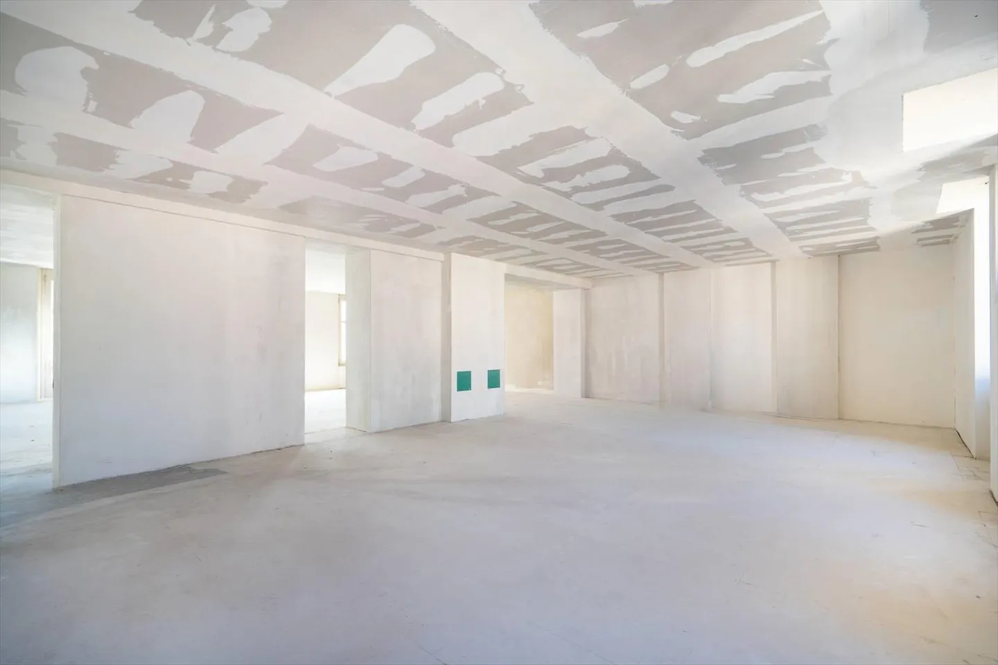 Superficie di uffici di 138 m2 in mansarda in un edificio di carattere - Foto 4 di 7
