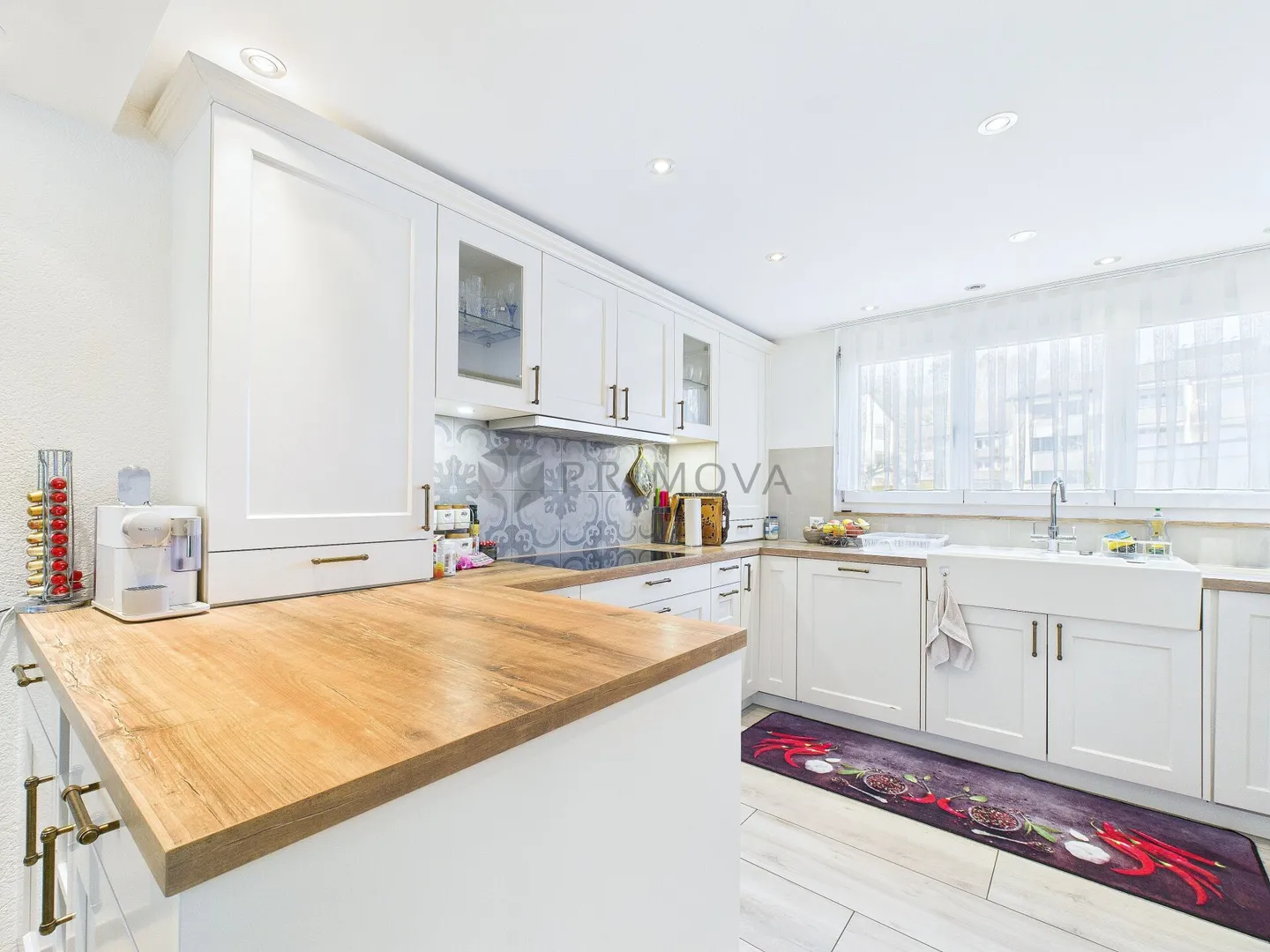 Family Dream with Pool and Sunny Garden - Photo 4 of 10