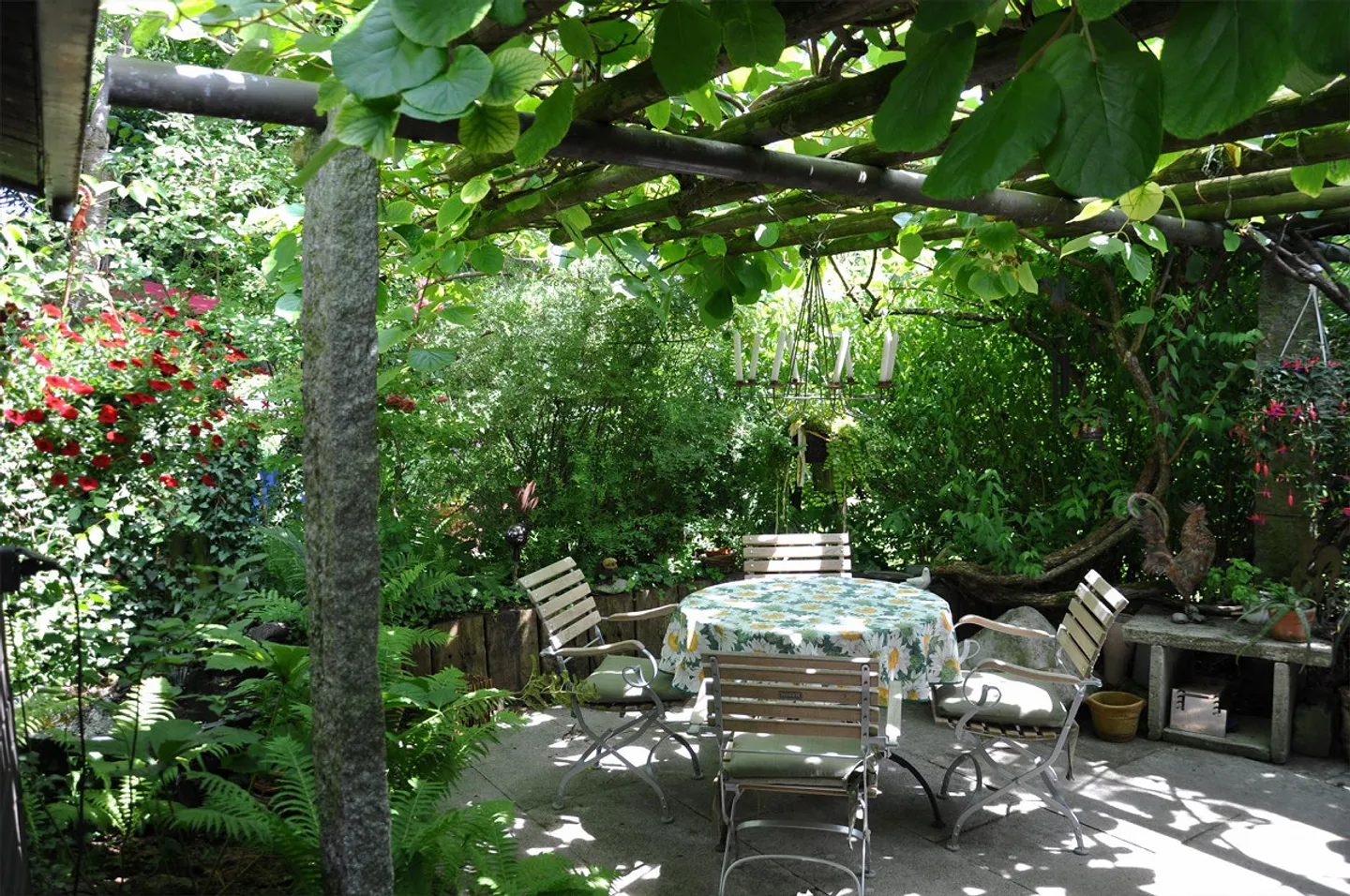 Charmante Wohnung mit Garten - Foto 2 von 8