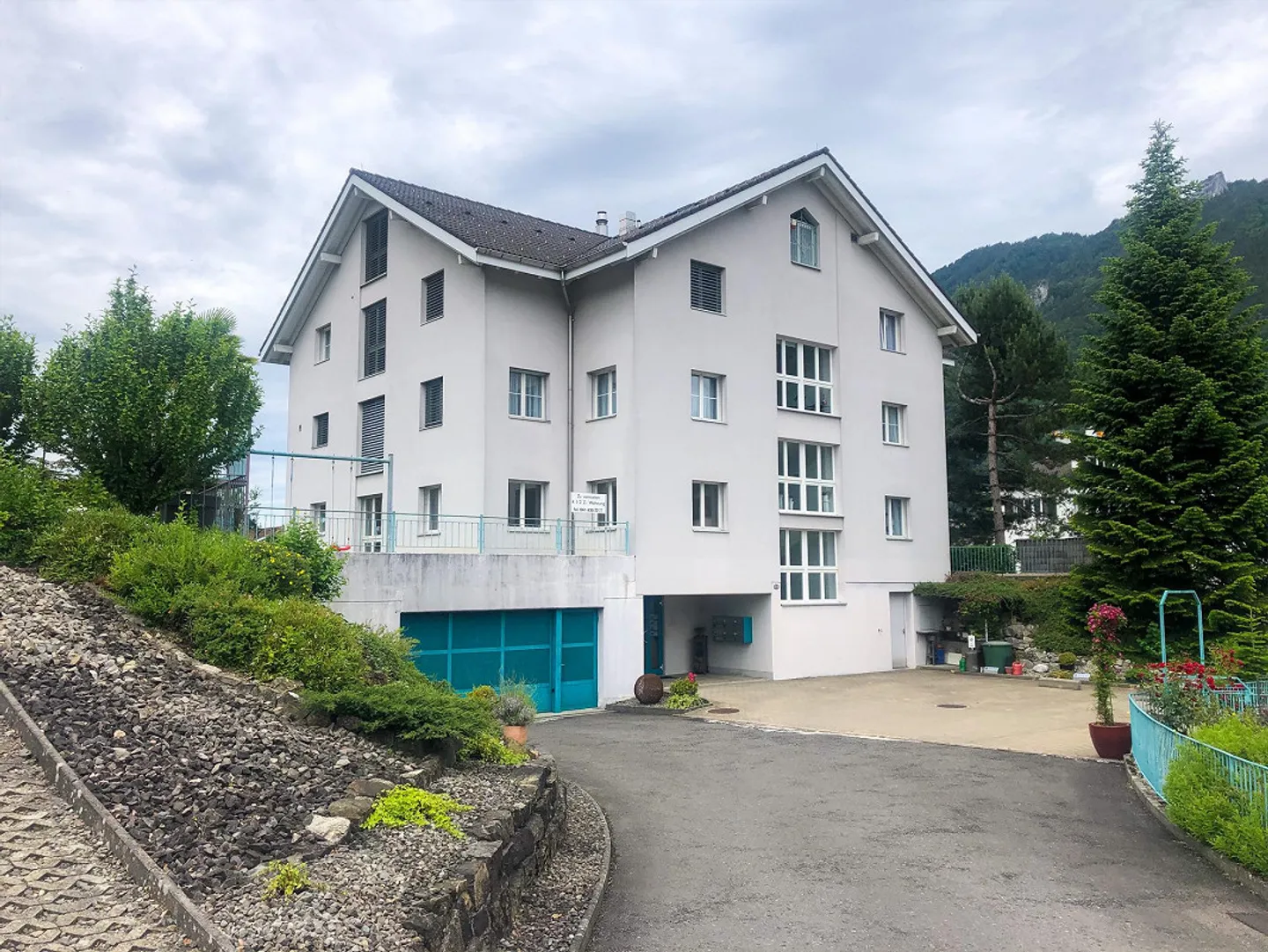 Appartamento 4.5 stanze con area giardino - Foto 2 di 18