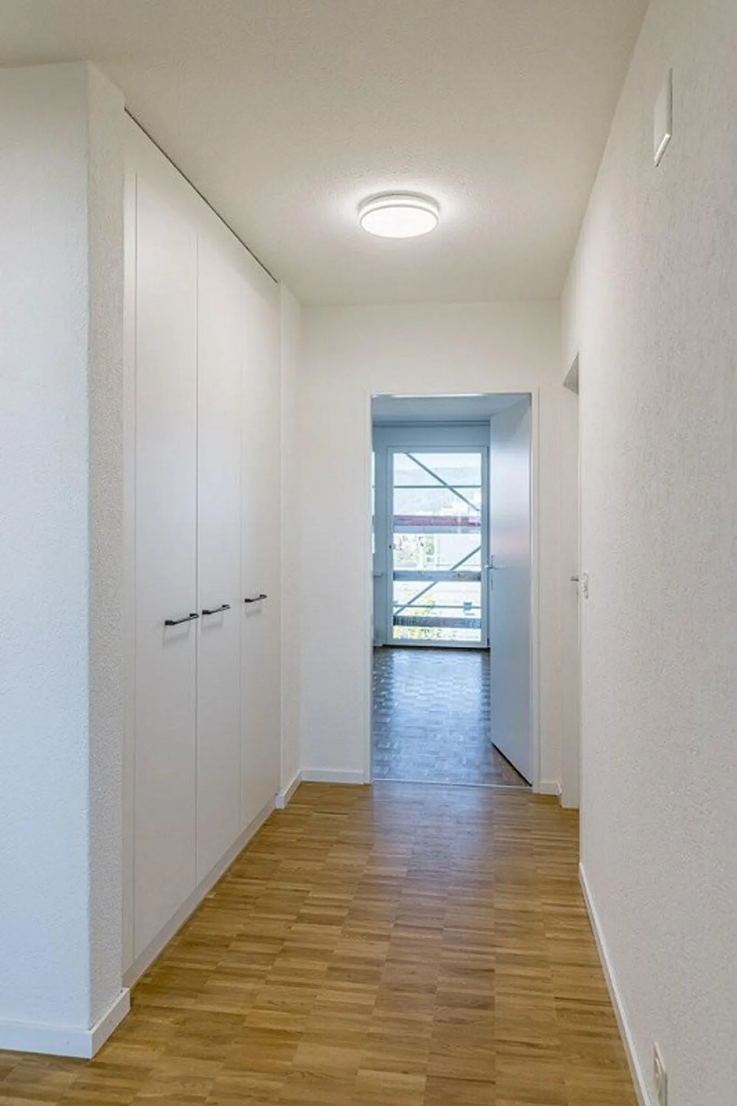 MIETEN OHNE KAUTION Neu sanierte und zentral gelegene Wohnung! - Foto 8 von 9