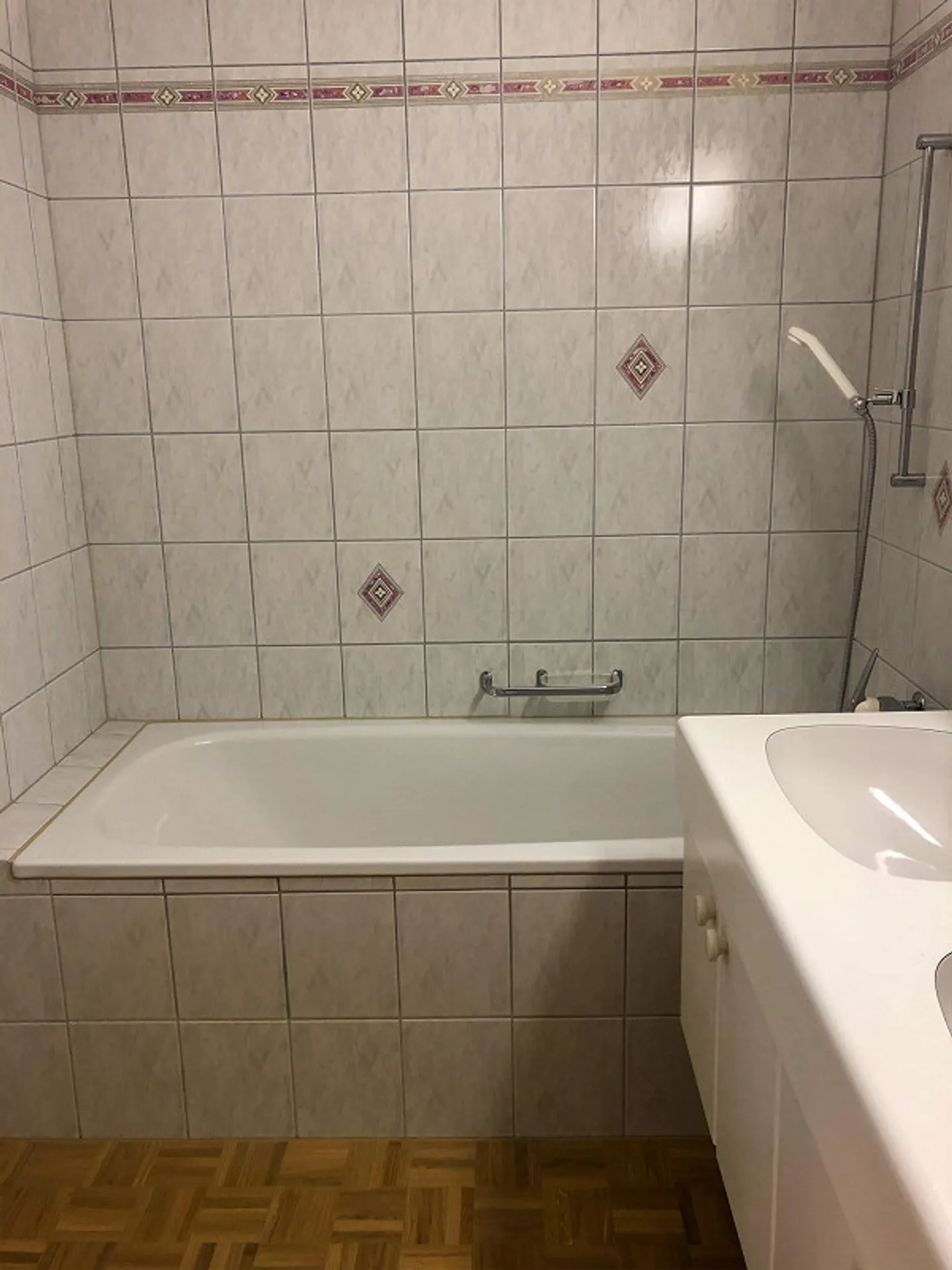 Appartamento 4.5 stanze con area giardino - Foto 13 di 18