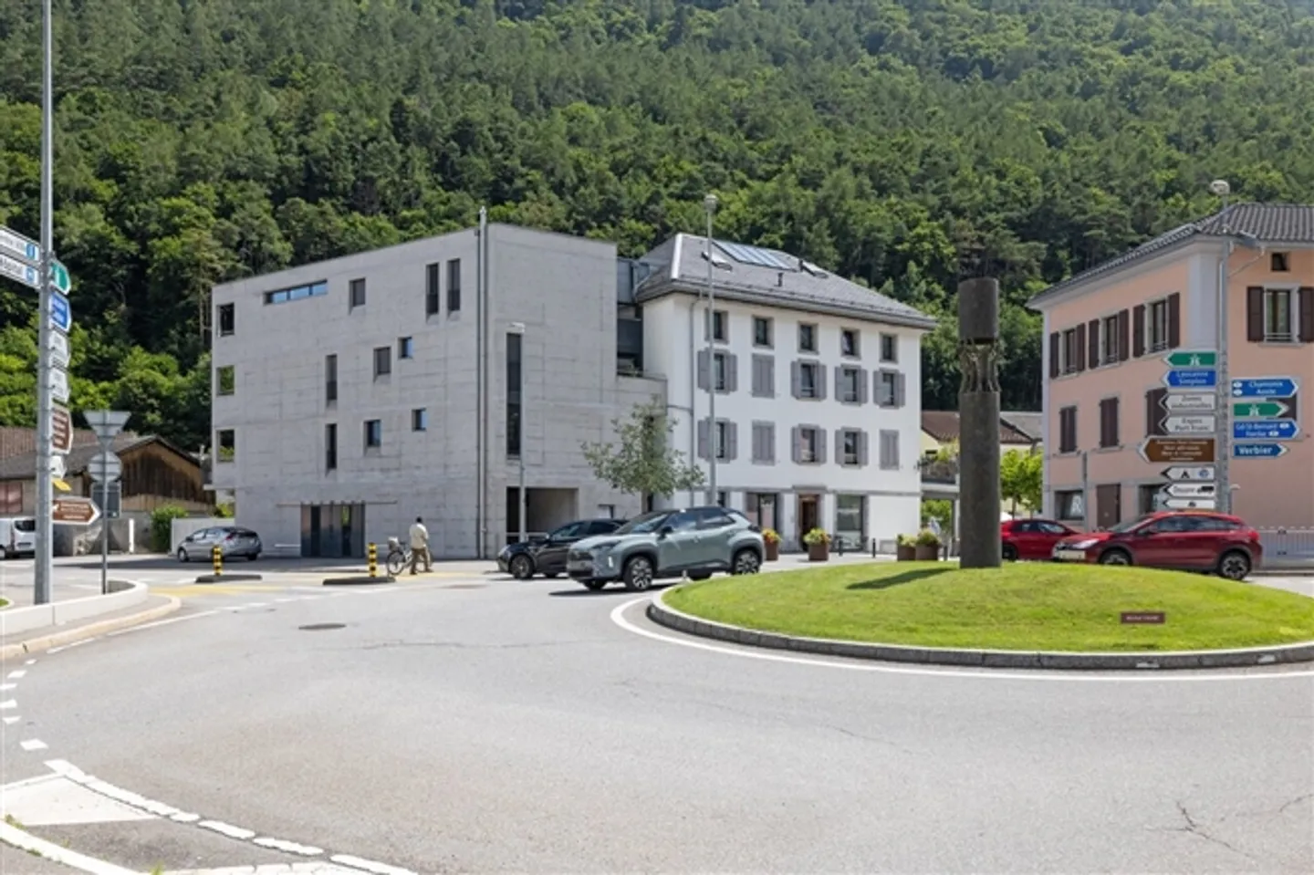 Fascino e modernità nel cuore di Martigny - Foto 17 di 18