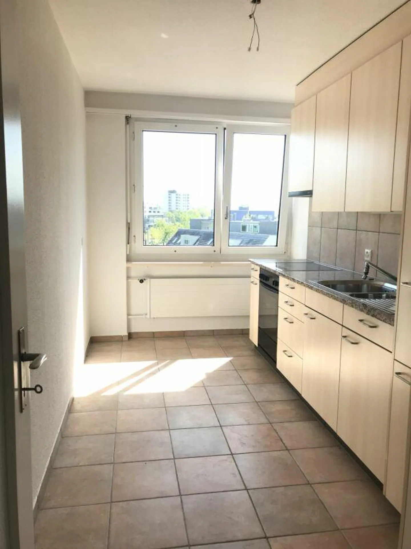 Charmante Wohnung mit Balkon - Foto 2 von 8