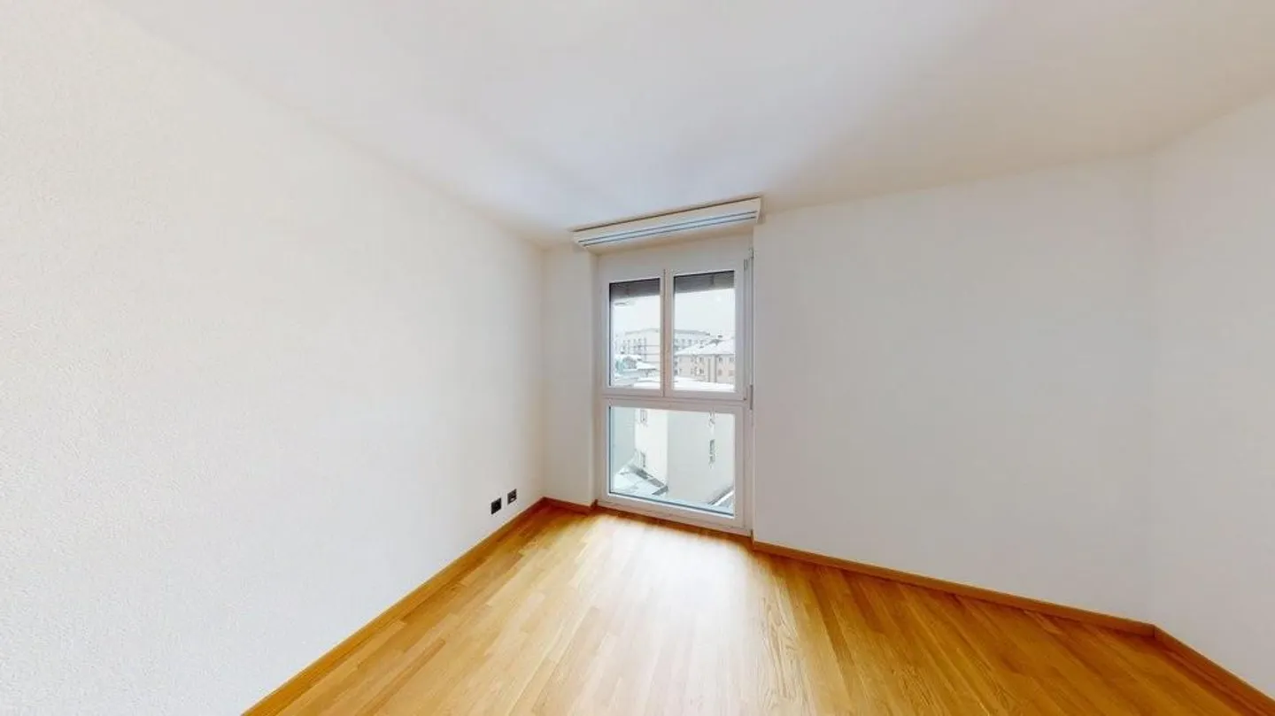Are you looking for a modern apartment close to the CFF train station? - Photo 11 of 12