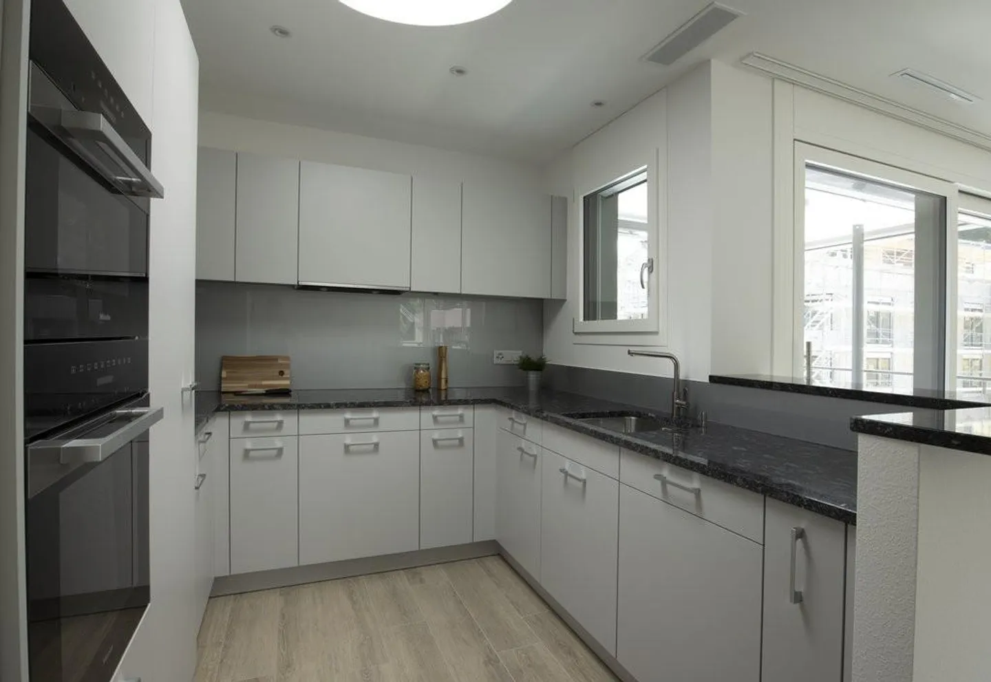 Appartamento attico con vista e lavanderia privata - Foto 2 di 9