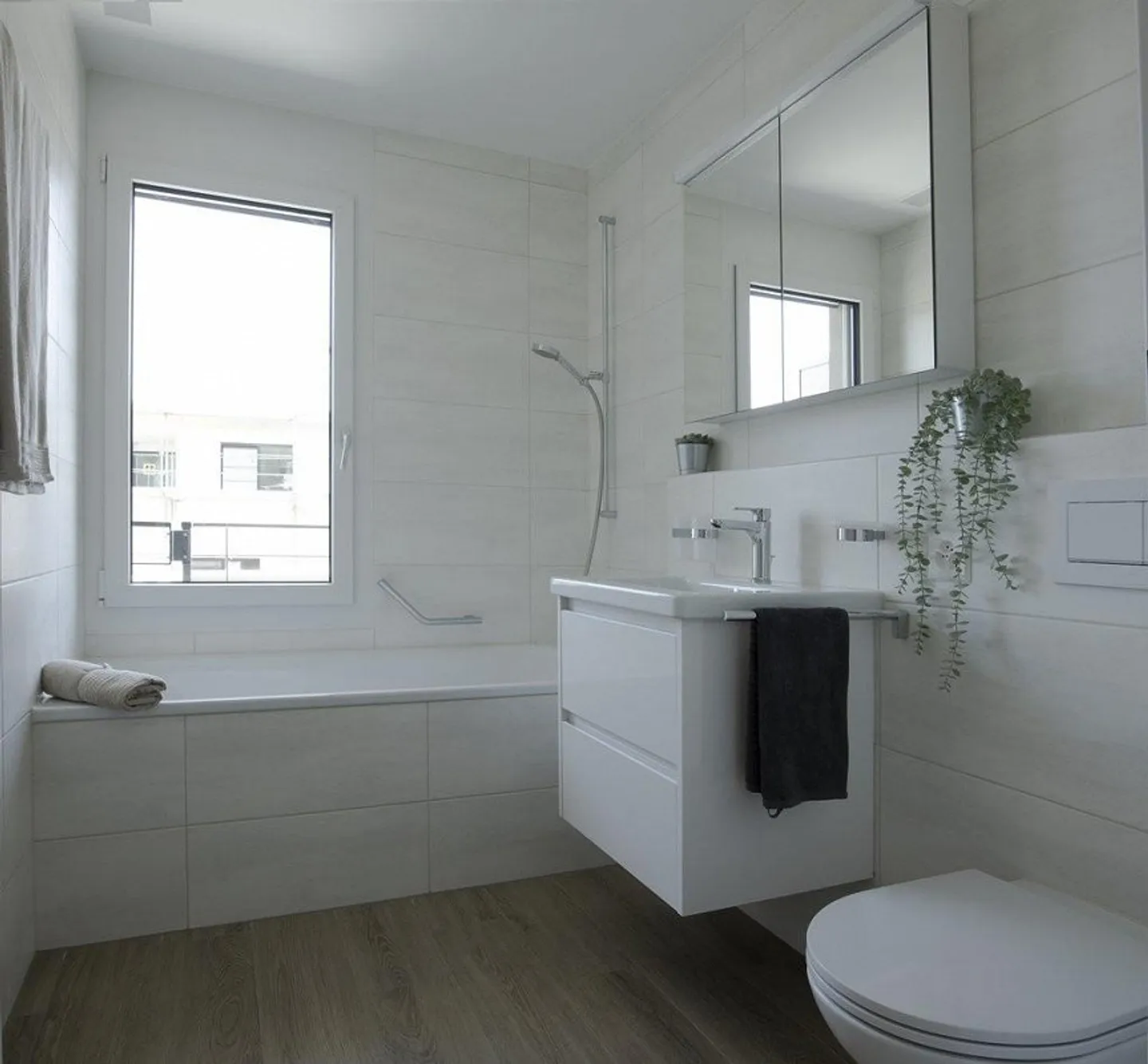 Appartamento attico con vista e lavanderia privata - Foto 3 di 9