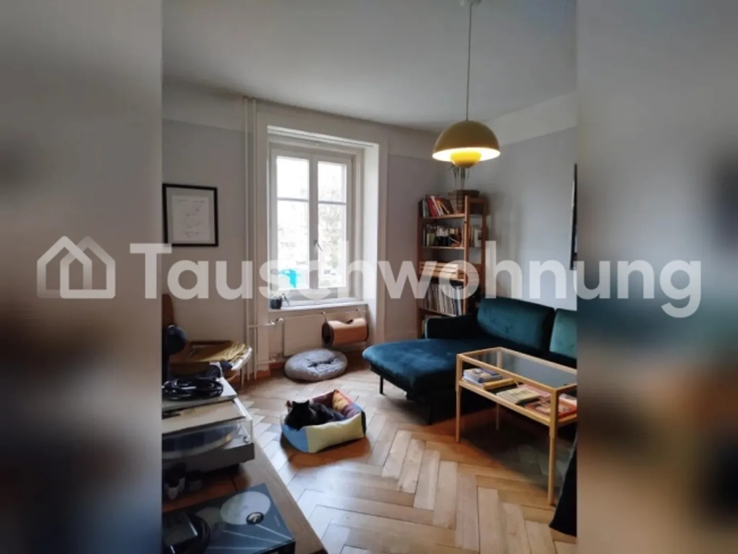 Charming Apartment Exchange - Photo 1 of 1