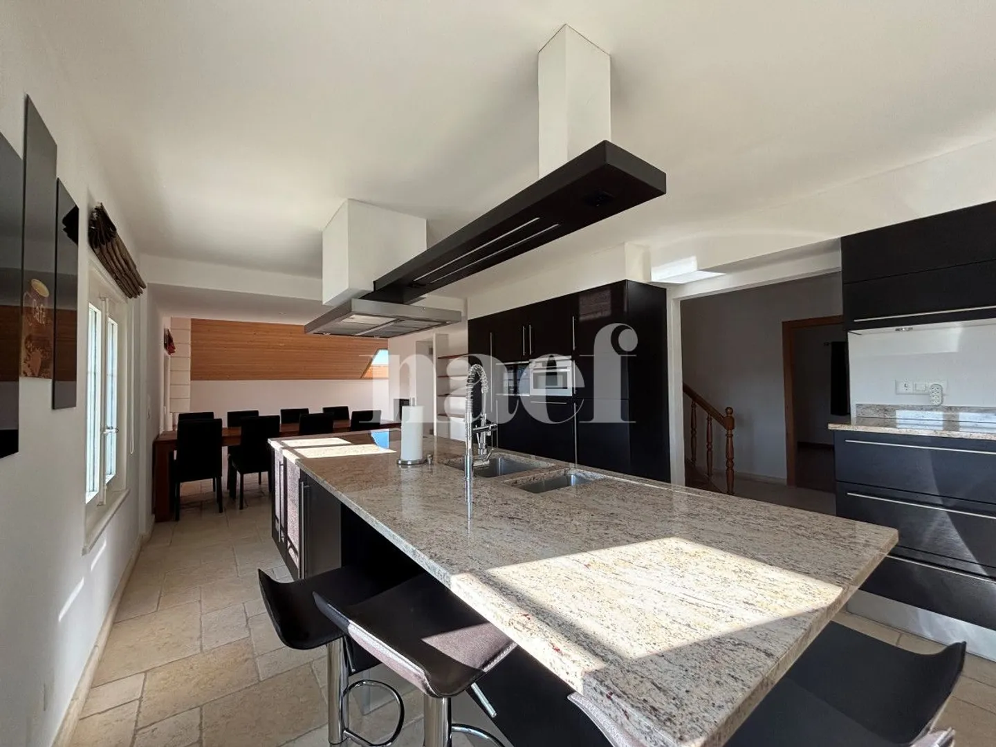 Appartamento con 7,5 stanze e giardino - Foto 3 di 6