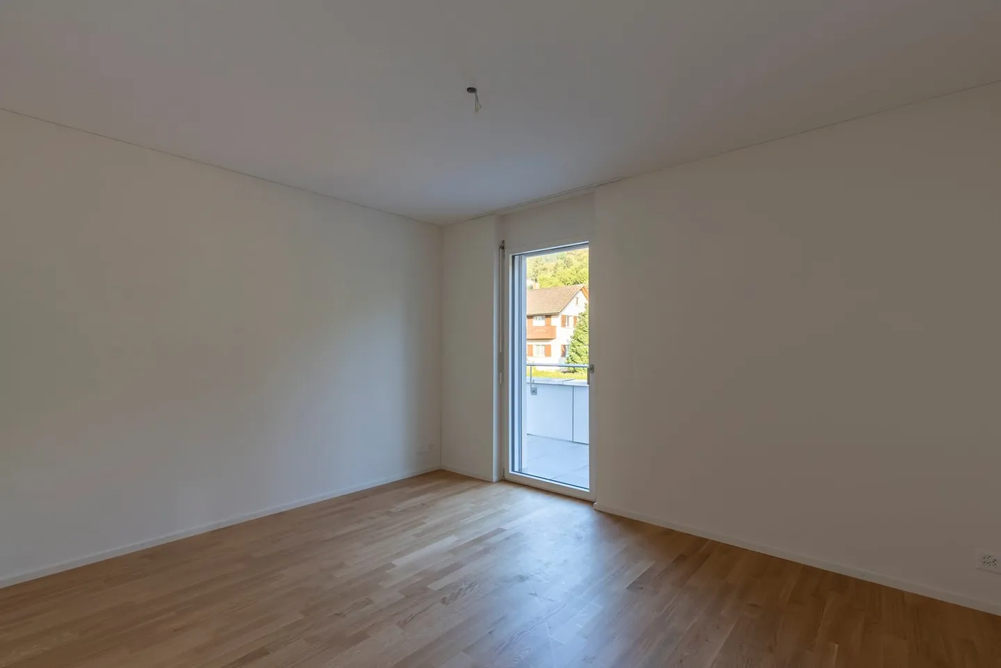 Appartement Attique Moderne avec Terrasse ensoleillée - Photo 7 sur 10