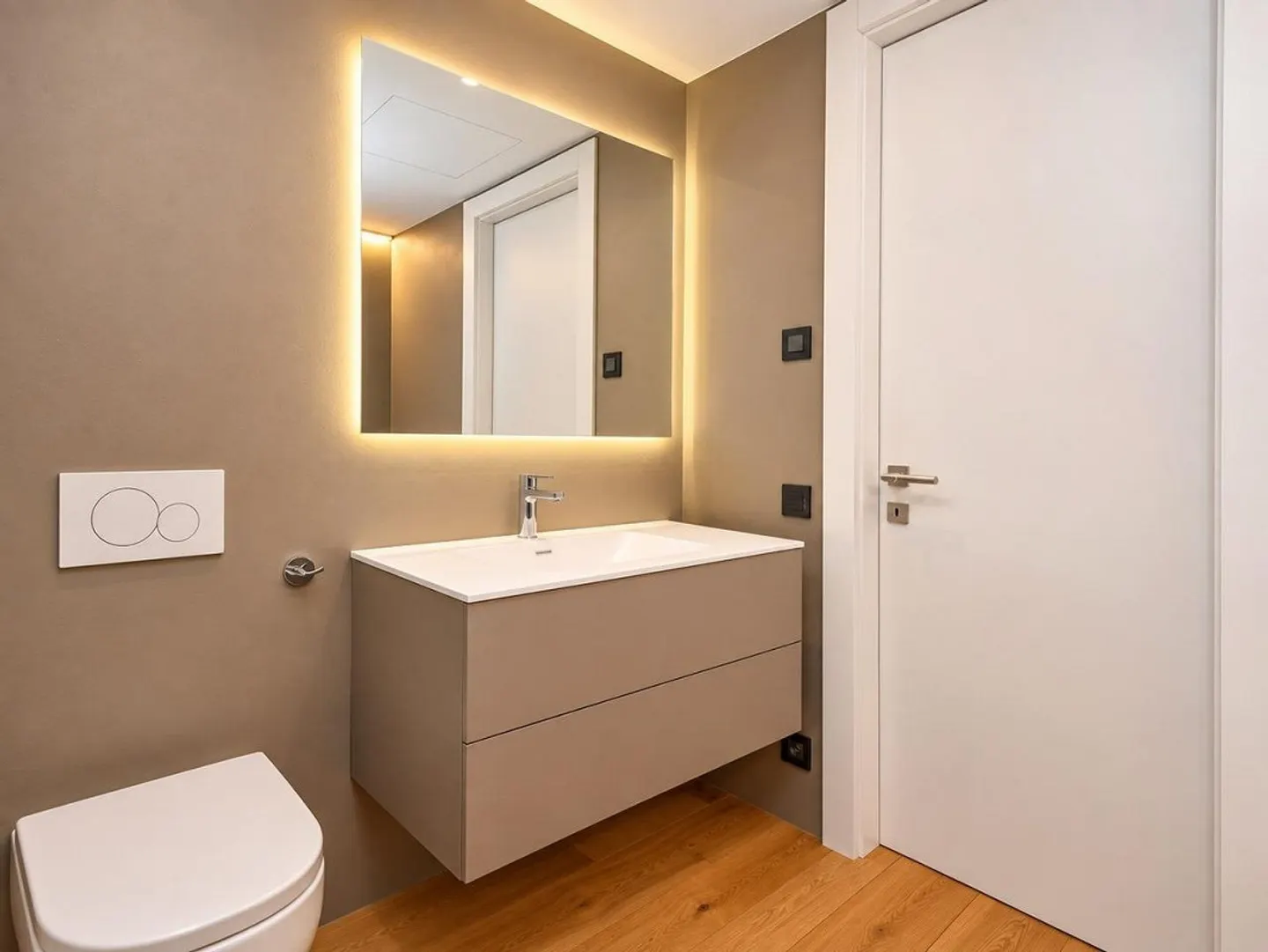 Appartement moderne avec 2 terrasses - 100 m du lac de Lugano - Photo 15 sur 22