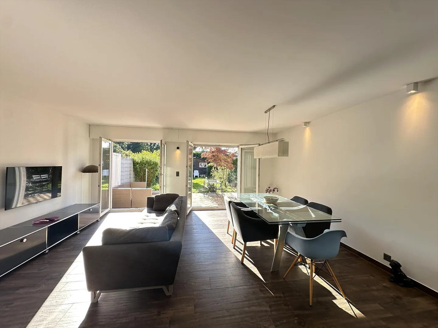 Semi-Detached House 5.5 Rooms - Photo 1 of 10