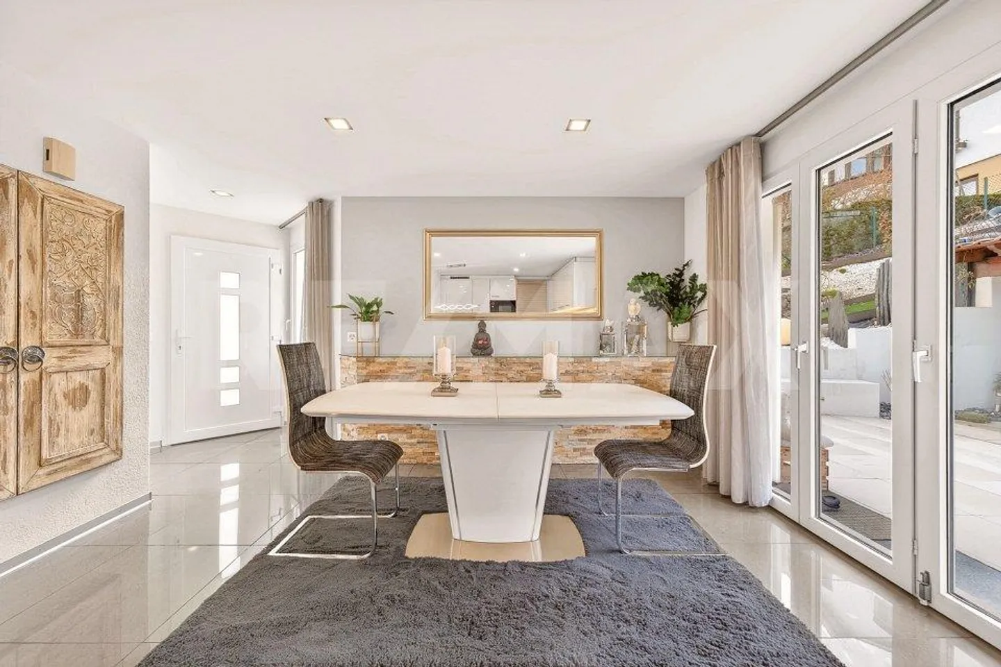 In una zona residenziale: bella villa familiare 4,5 stanze - Foto 8 di 13