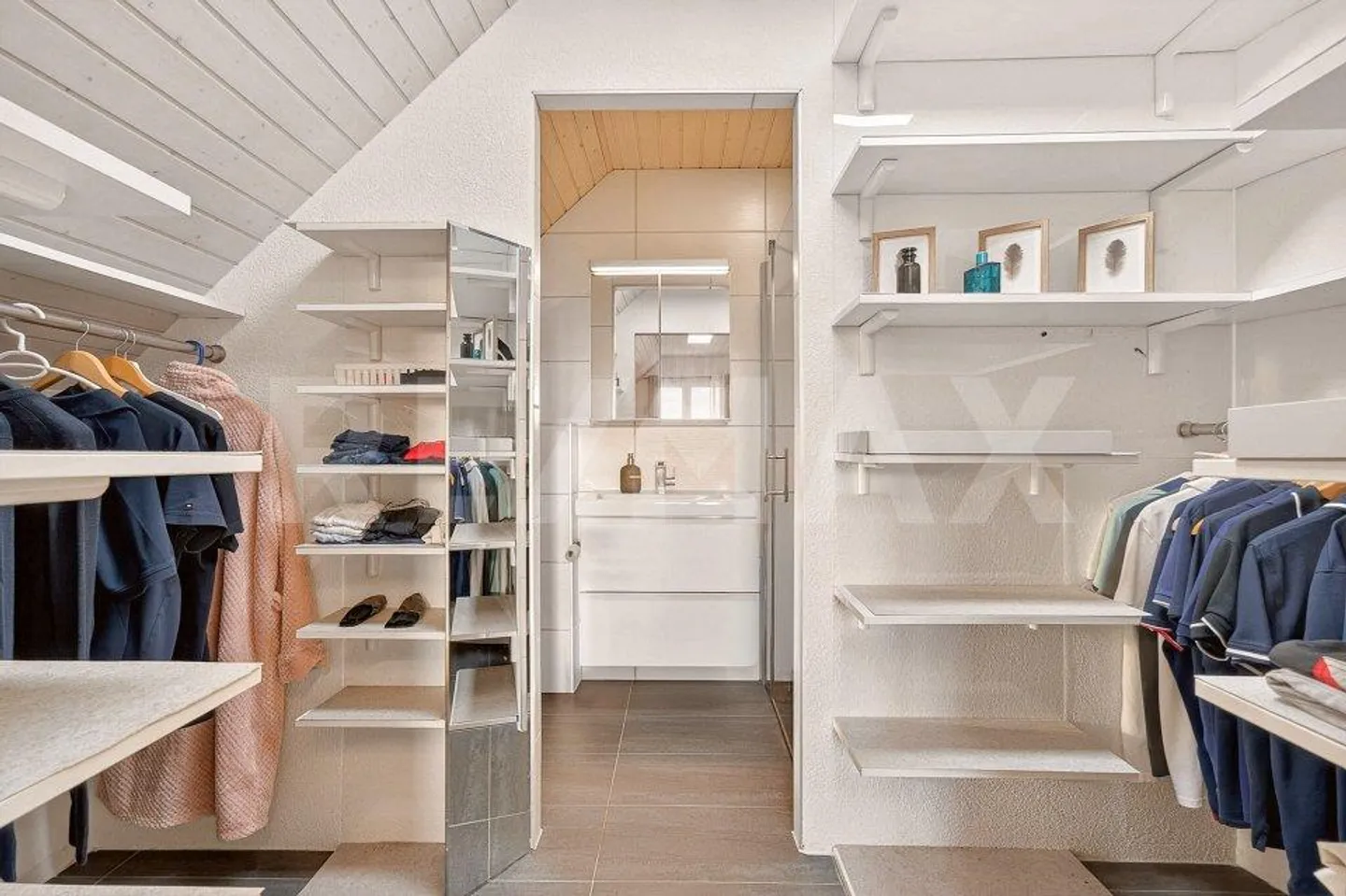 In una zona residenziale: bella villa familiare 4,5 stanze - Foto 11 di 13