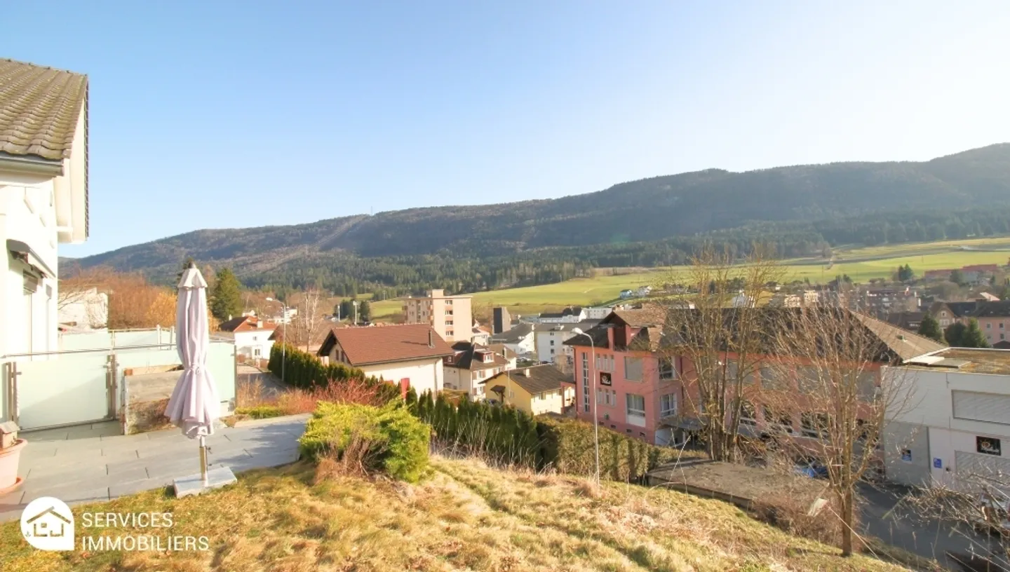 Villa moderna dell'architetto con vista libera sulla valle - Foto 6 di 30