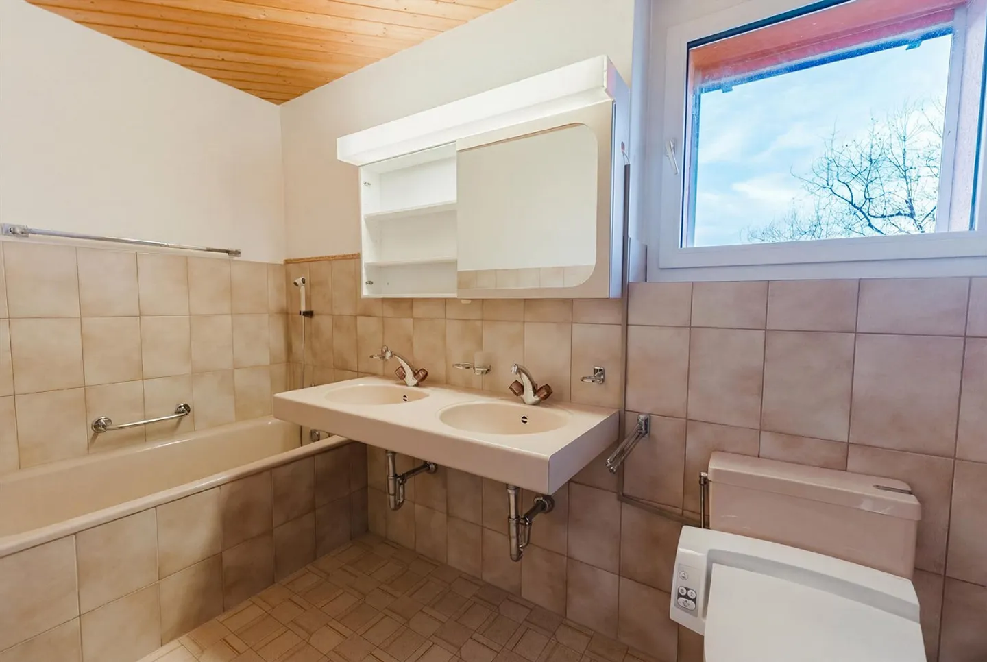 Lumière et confort en parfaite harmonie - Photo 9 sur 9