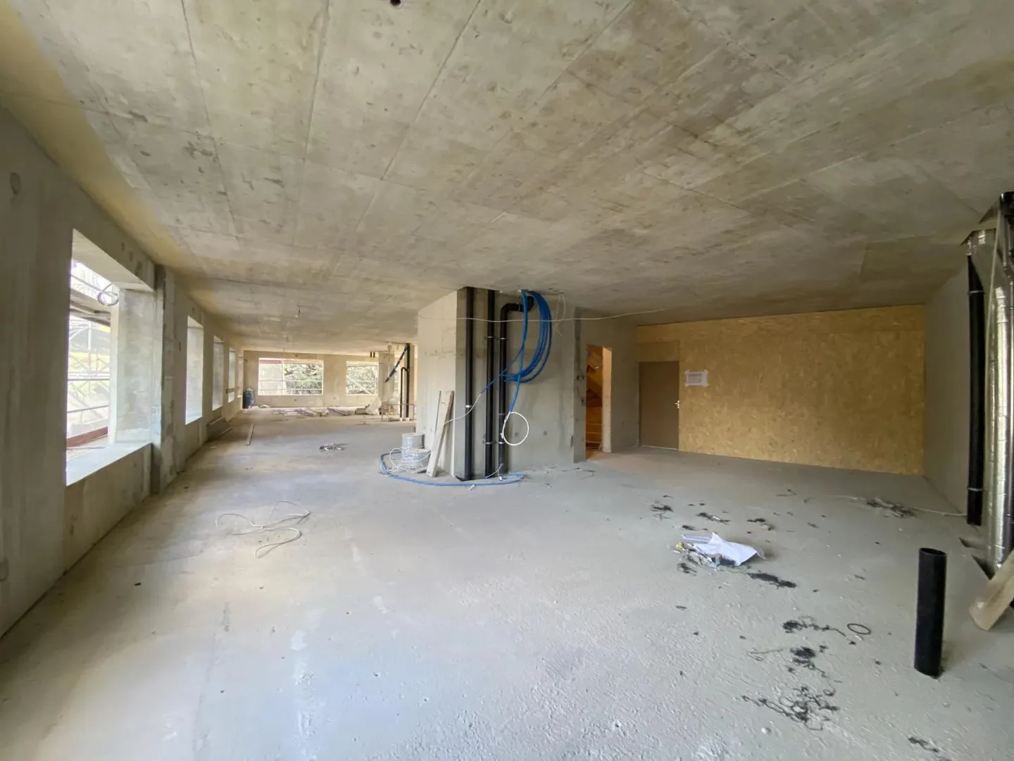 Administrative Spaces in a New Building - Photo 1 of 4