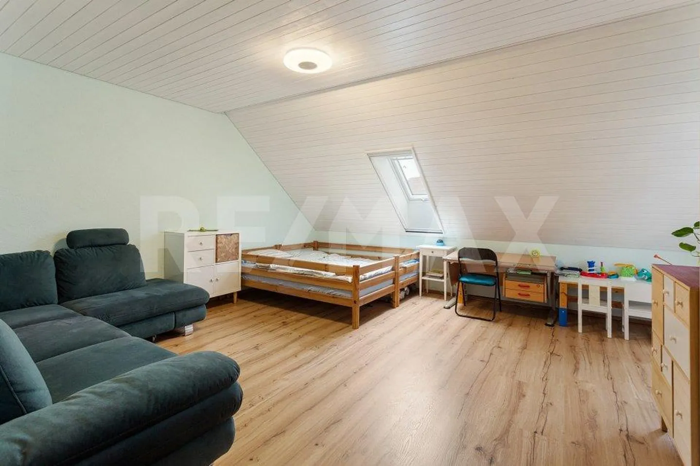 Appartement en duplex spacieux de 5,5 pièces avec loggia - Photo 8 sur 13