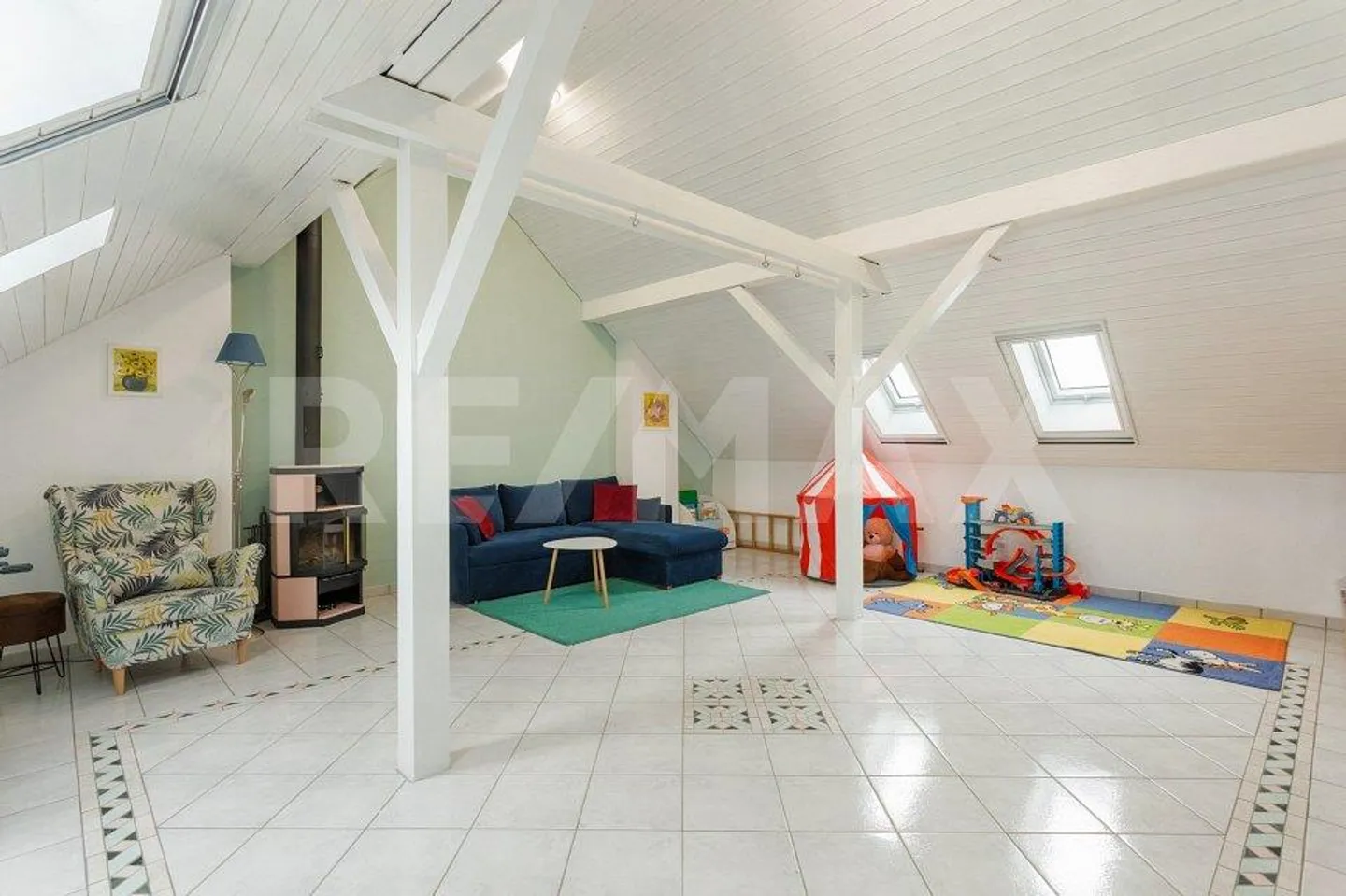 Appartement en duplex spacieux de 5,5 pièces avec loggia - Photo 10 sur 13