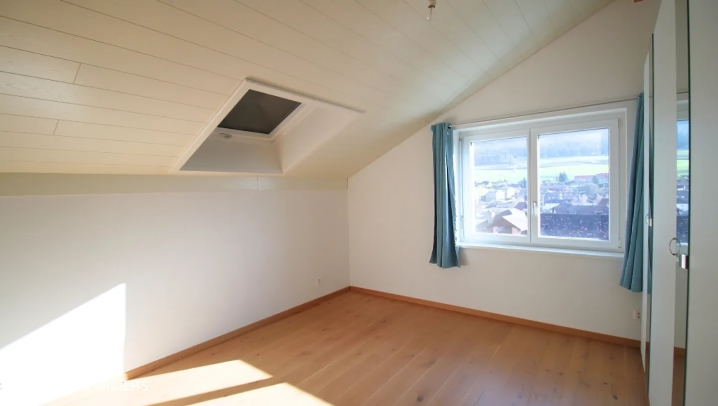 Villa moderna dell'architetto con vista libera sulla valle - Foto 19 di 30