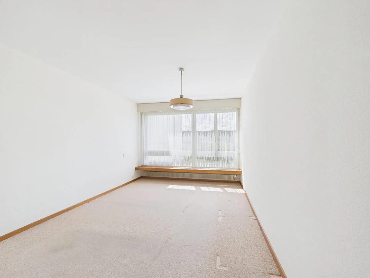 Light-flooded corner apartment with winter garden and double garage - Photo 9 of 12