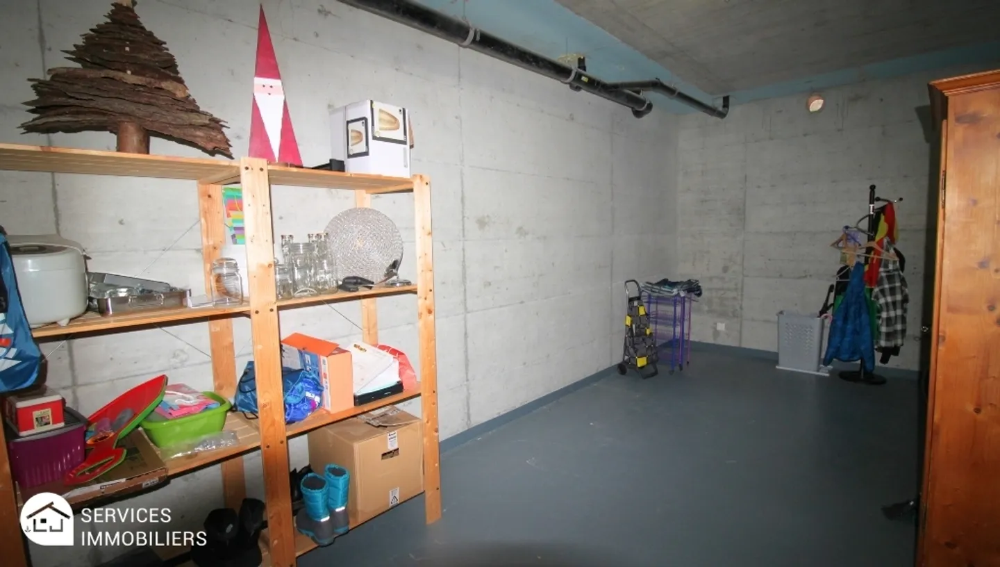 Villa moderna dell'architetto con vista libera sulla valle - Foto 26 di 30