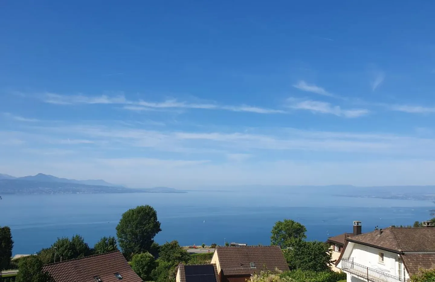 Beautiful Lake View - with Terrace and Garden - Photo 3 of 8
