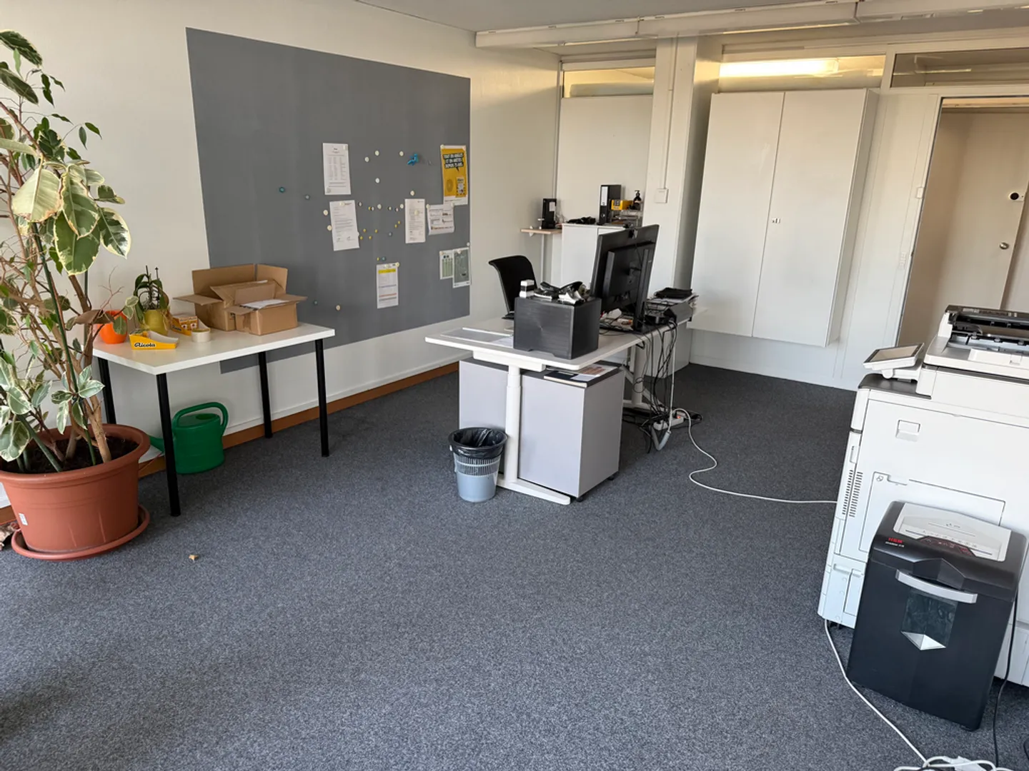 Espace de Bureau Flexible - Photo 1 sur 8