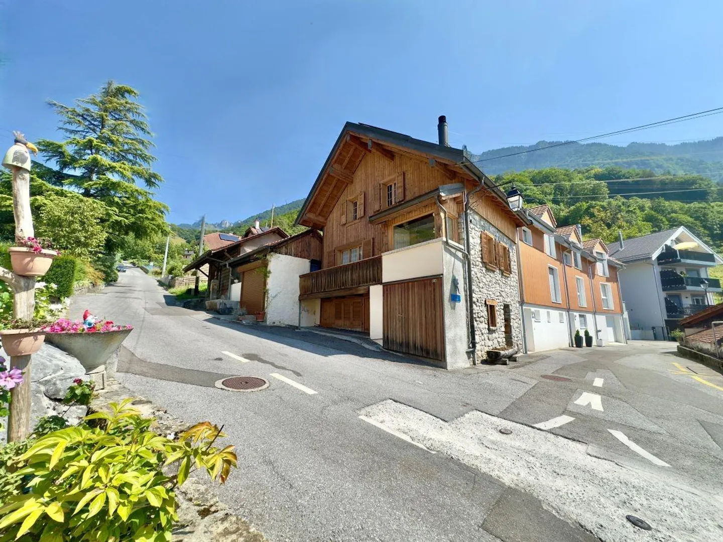 Between Lake and Vineyards - Charming Village House with Expansion Potential! - Photo 1 of 18