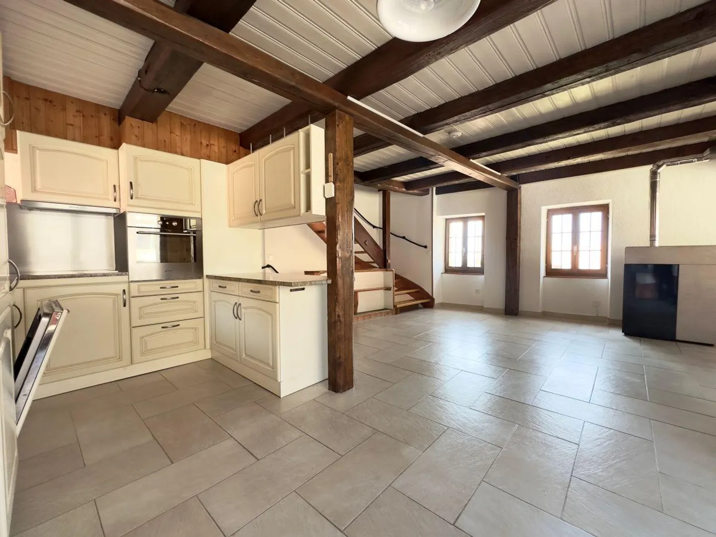 Between Lake and Vineyards - Charming Village House with Expansion Potential! - Photo 2 of 18