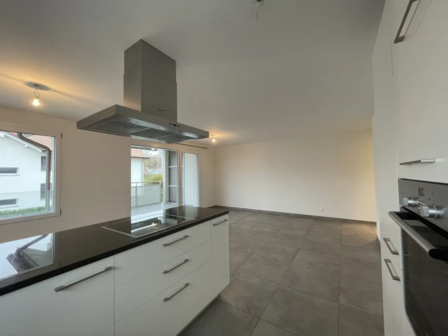 Modernes 4.5-Zimmer-Apartment - Foto 3 von 8