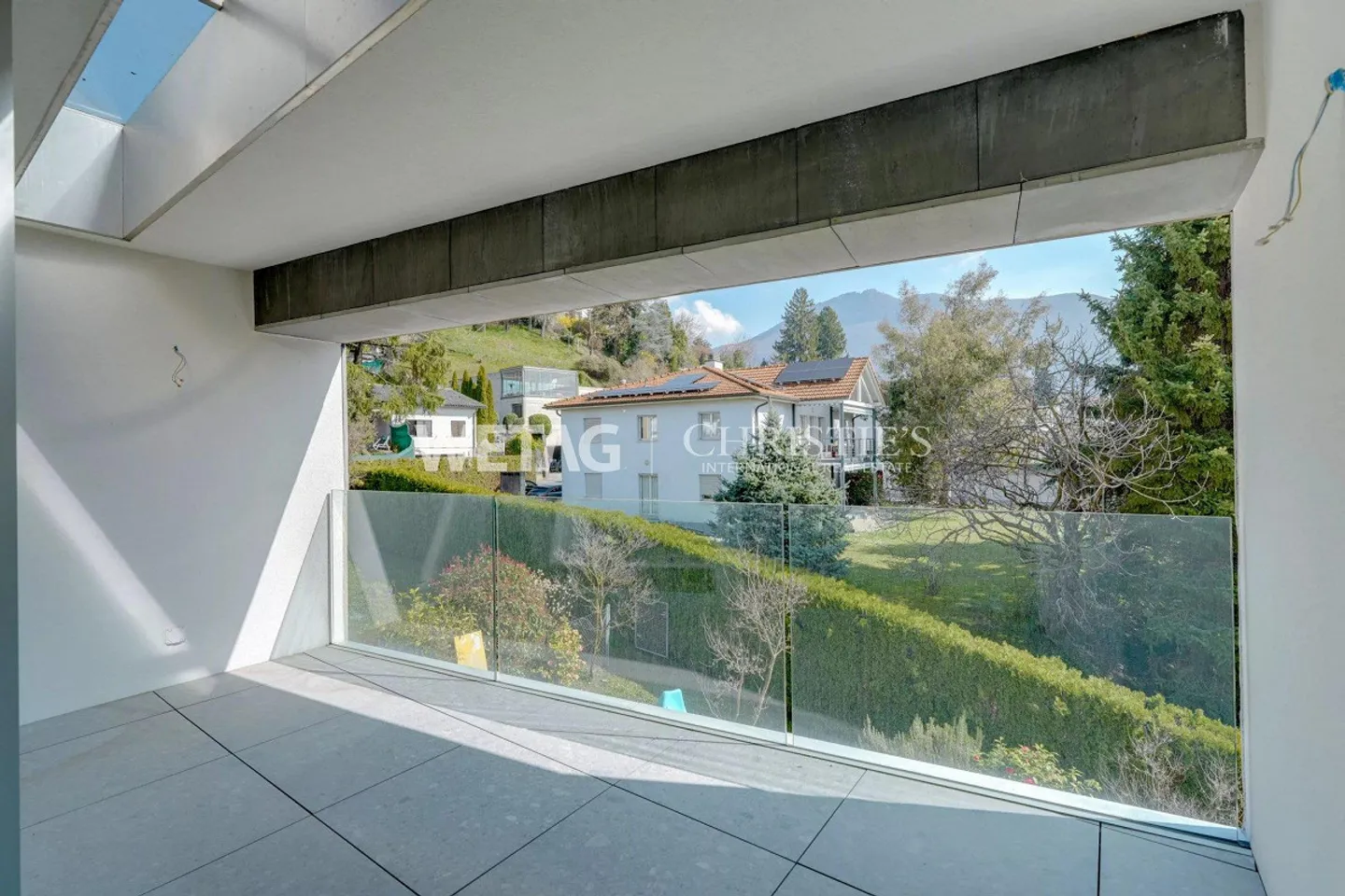 Modern apartment for sale in Comano, recently renovated - also ideal as a second home - Photo 2 of 12