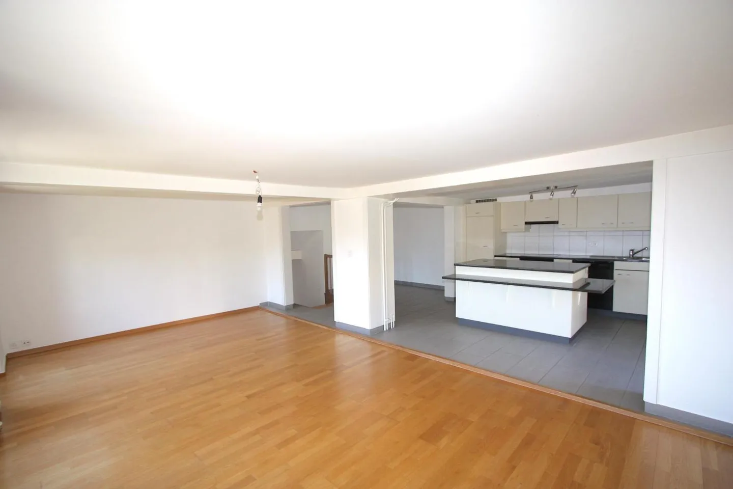 Charmante Wohnung mit Garten - Foto 2 von 11