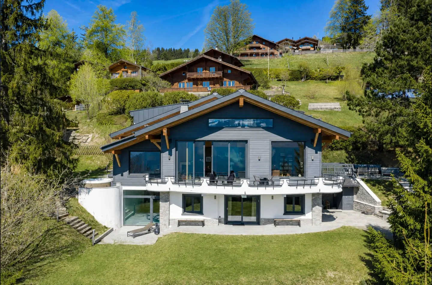 Chalet de Luxe avec Vue Imprenable - Photo 1 sur 12