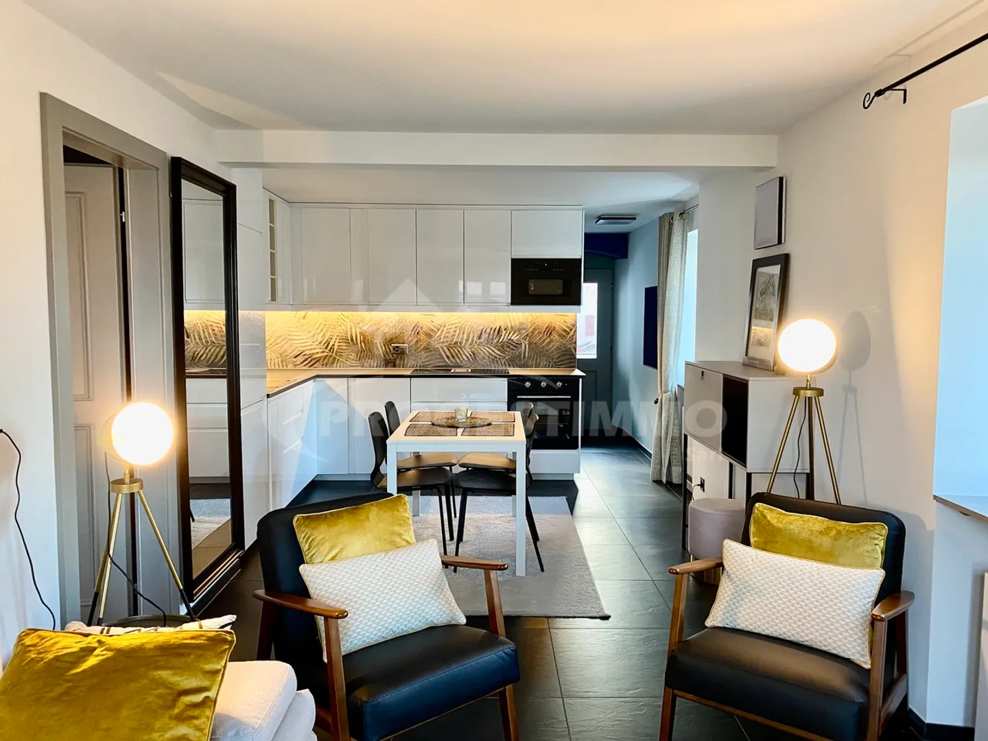 Appartamento Duplex Incantevole - Foto 4 di 14