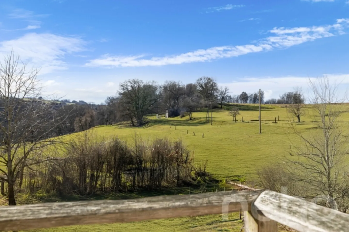House with character and separate living space in Chavannes-le-Chêne - Photo 3 of 13