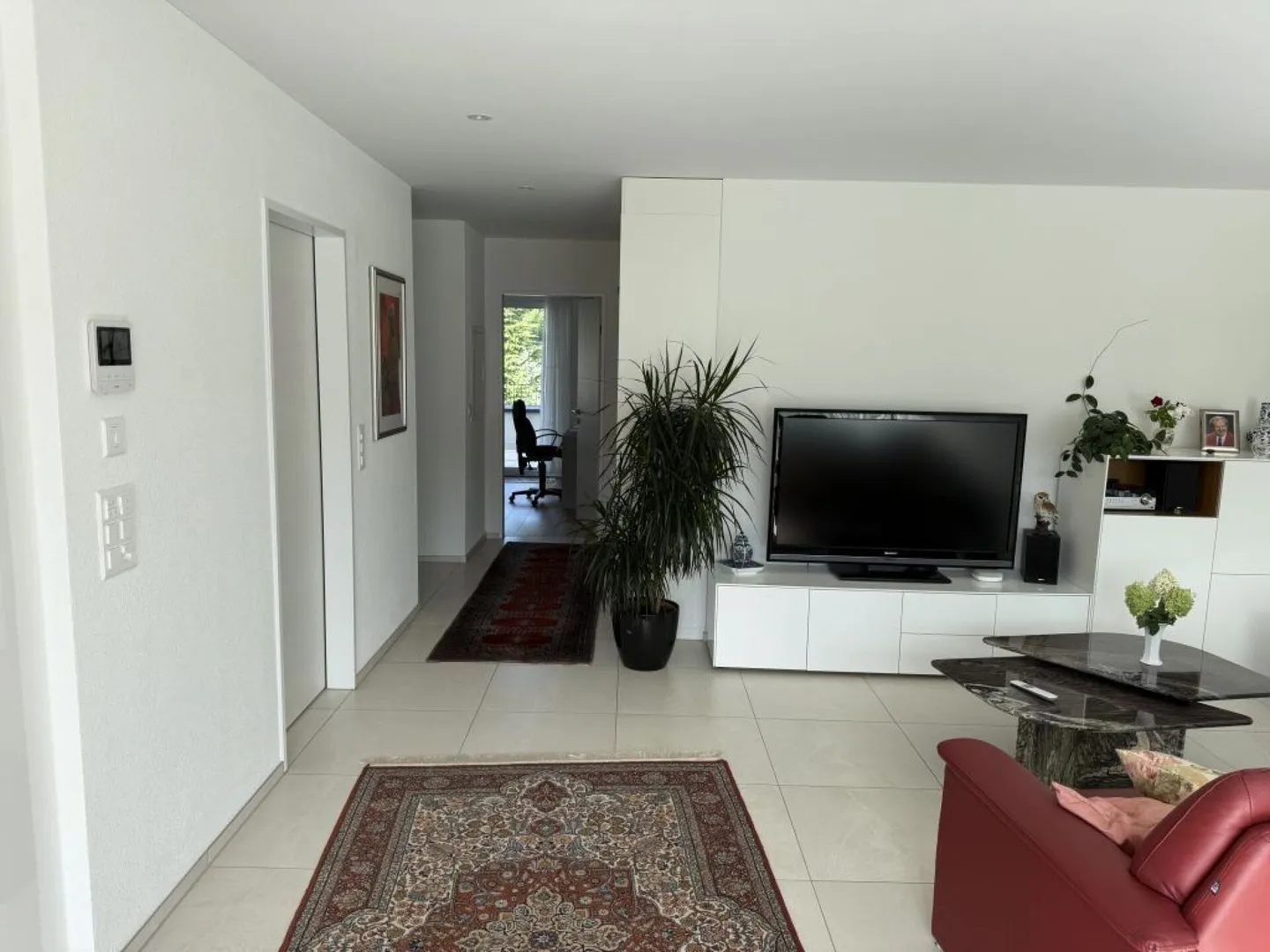 Vivre avec vue - Penthouse de 3,5 pièces à Gränichen - Photo 5 sur 9