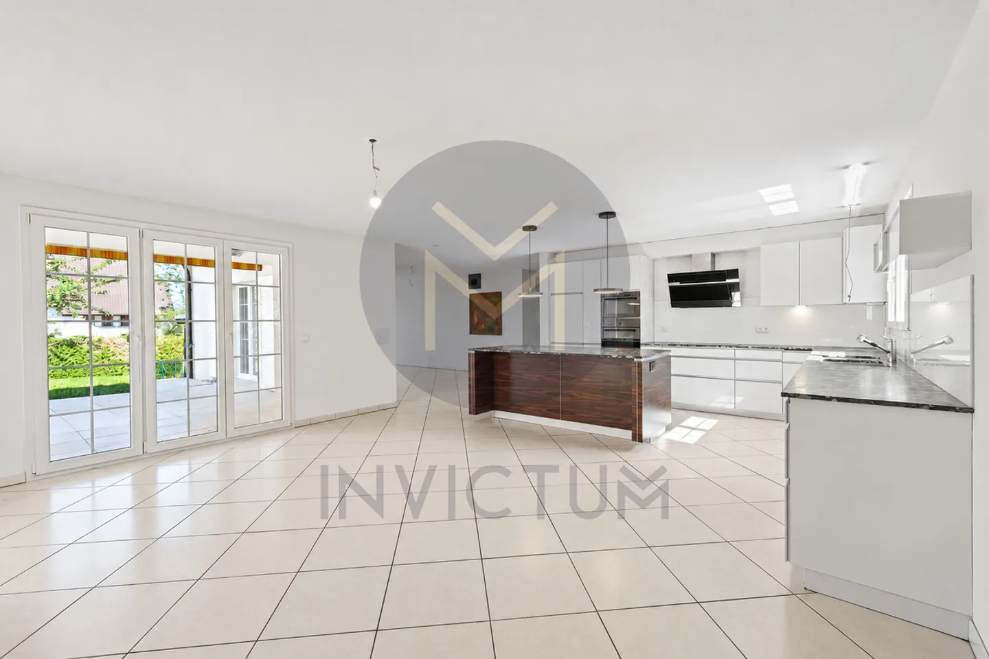 Beautiful 8-room property with independent studio in Mouret - Photo 9 of 13