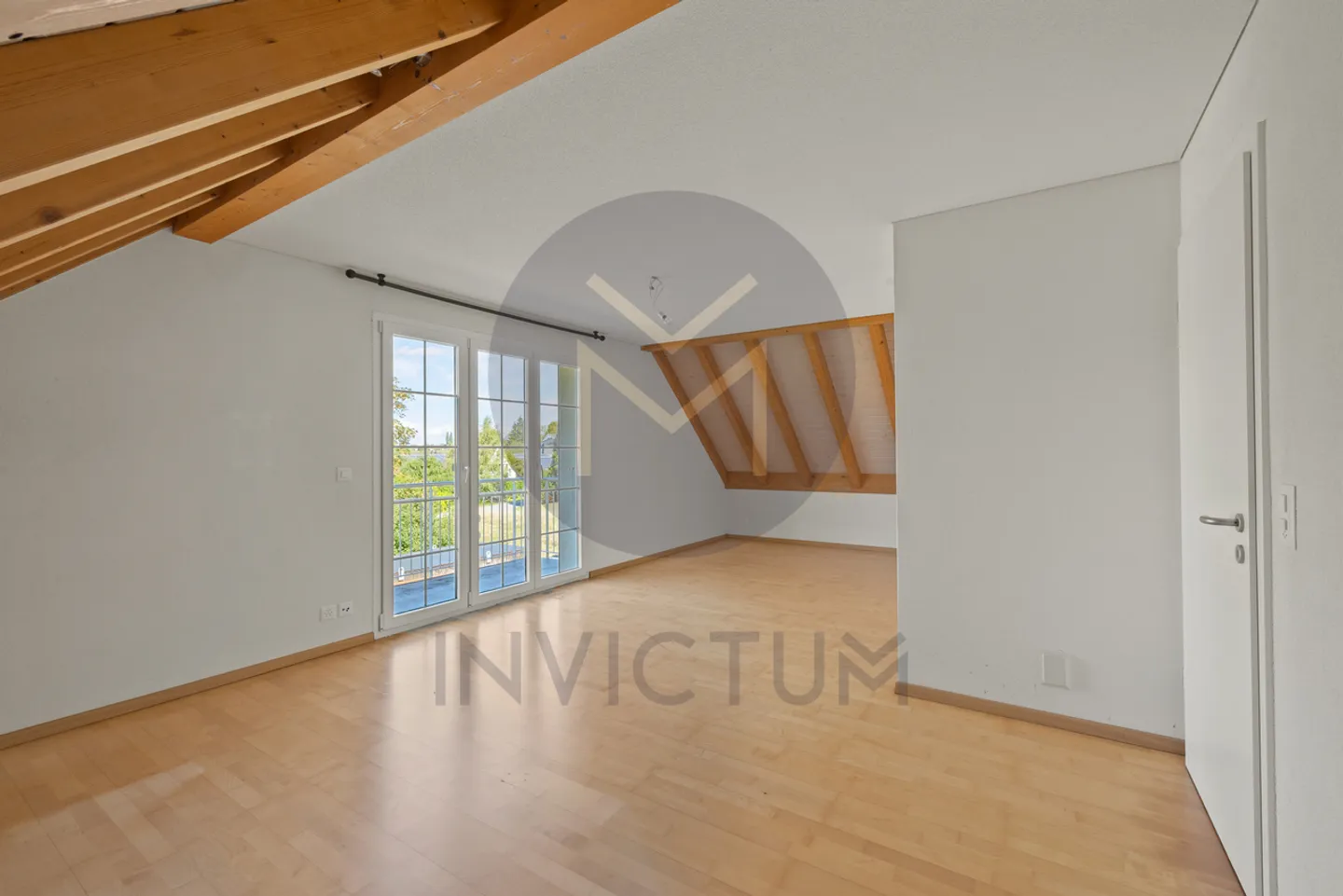 Beautiful 8-room property with independent studio in Mouret - Photo 10 of 13