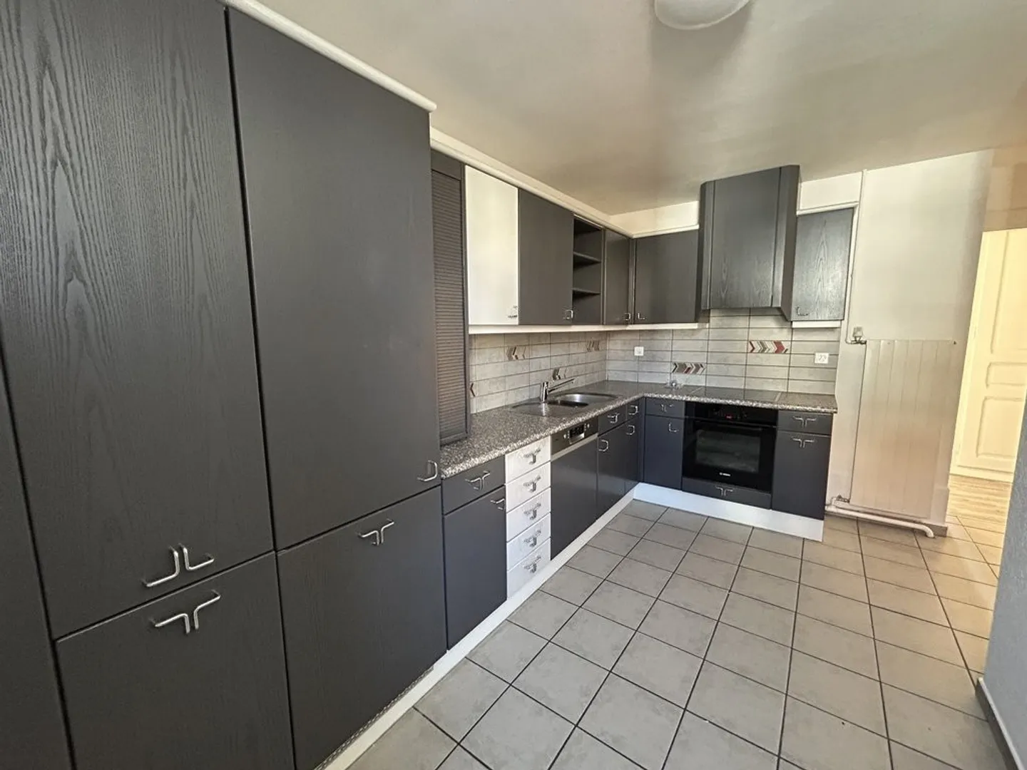 Charmant Appartement 3.5 Pièces - Photo 2 sur 8