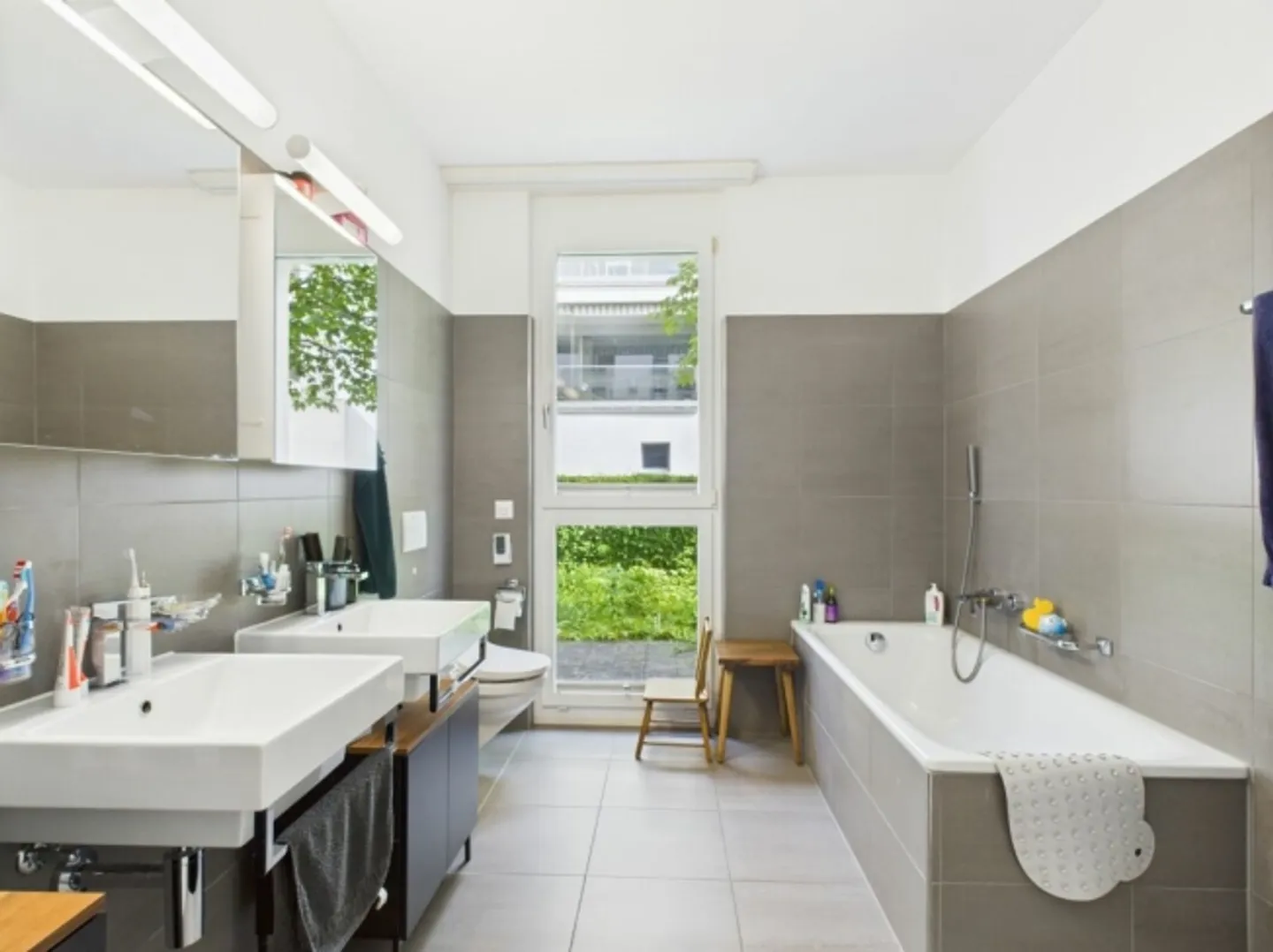 Bel appartement de jardin dans la vieille ville - Photo 5 sur 11