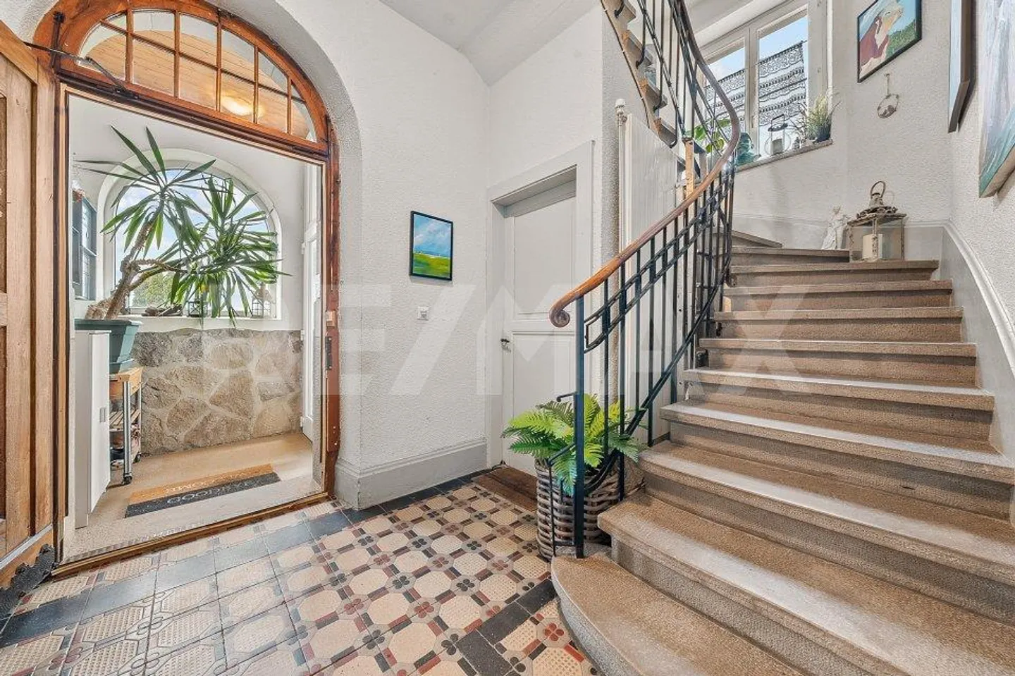 Maison de caractère: 3 spacieux appartements - Photo 2 sur 13