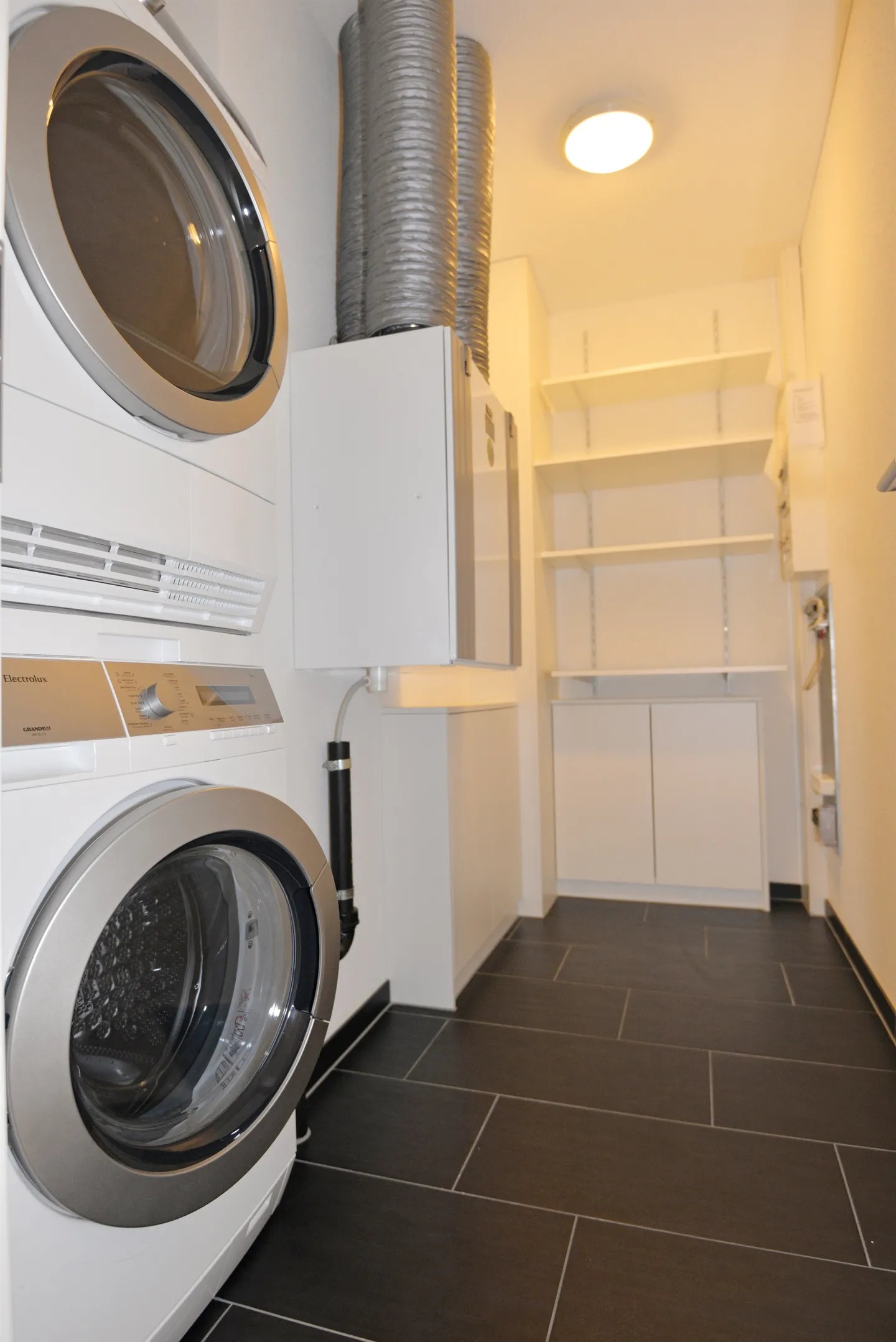 Apartment for rent - Photo 9 of 10