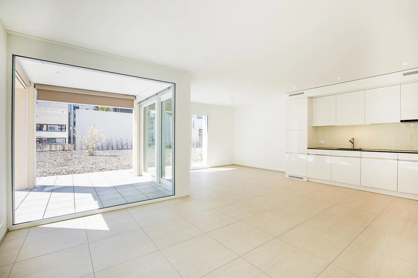 Modernes Apartment mit Garten - Foto 1 von 11