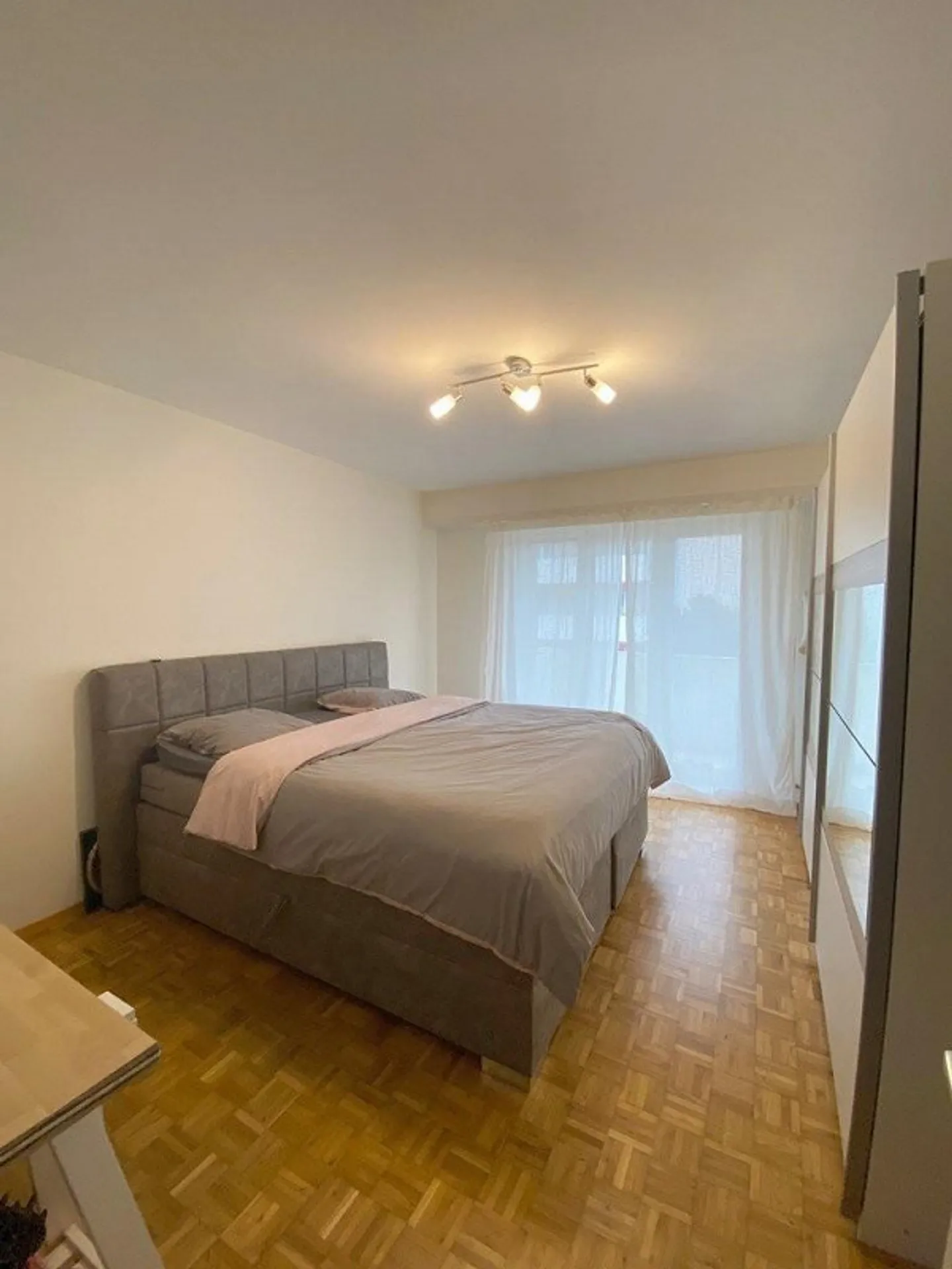 Spacious apartment for rent - Photo 4 of 5