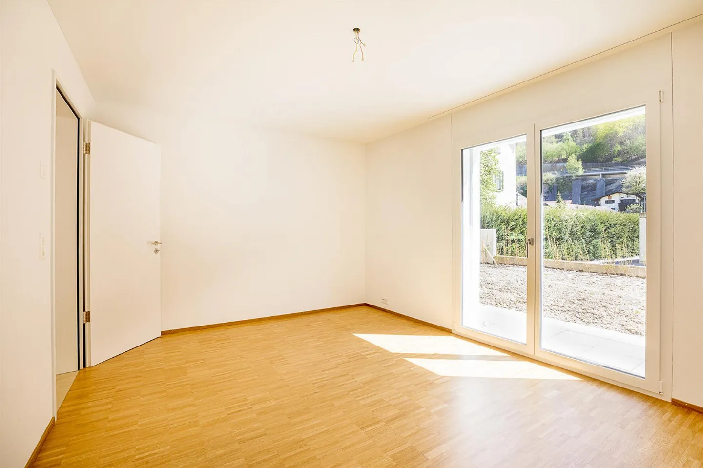 Modernes Apartment mit Garten - Foto 6 von 11
