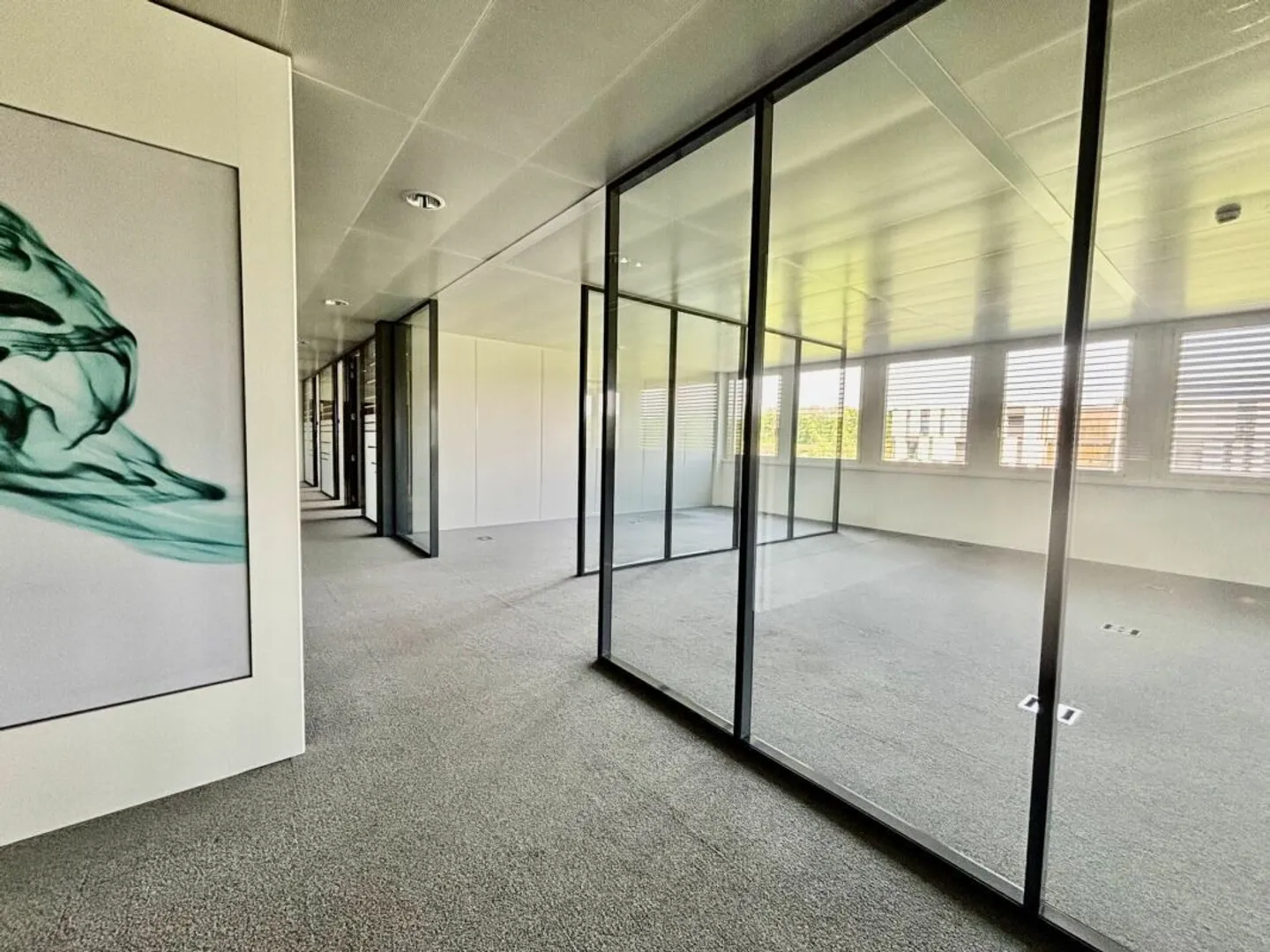 Wunderschöne moderne Büroflächen, CFF-Zugang und Parkplätze - Foto 8 von 12